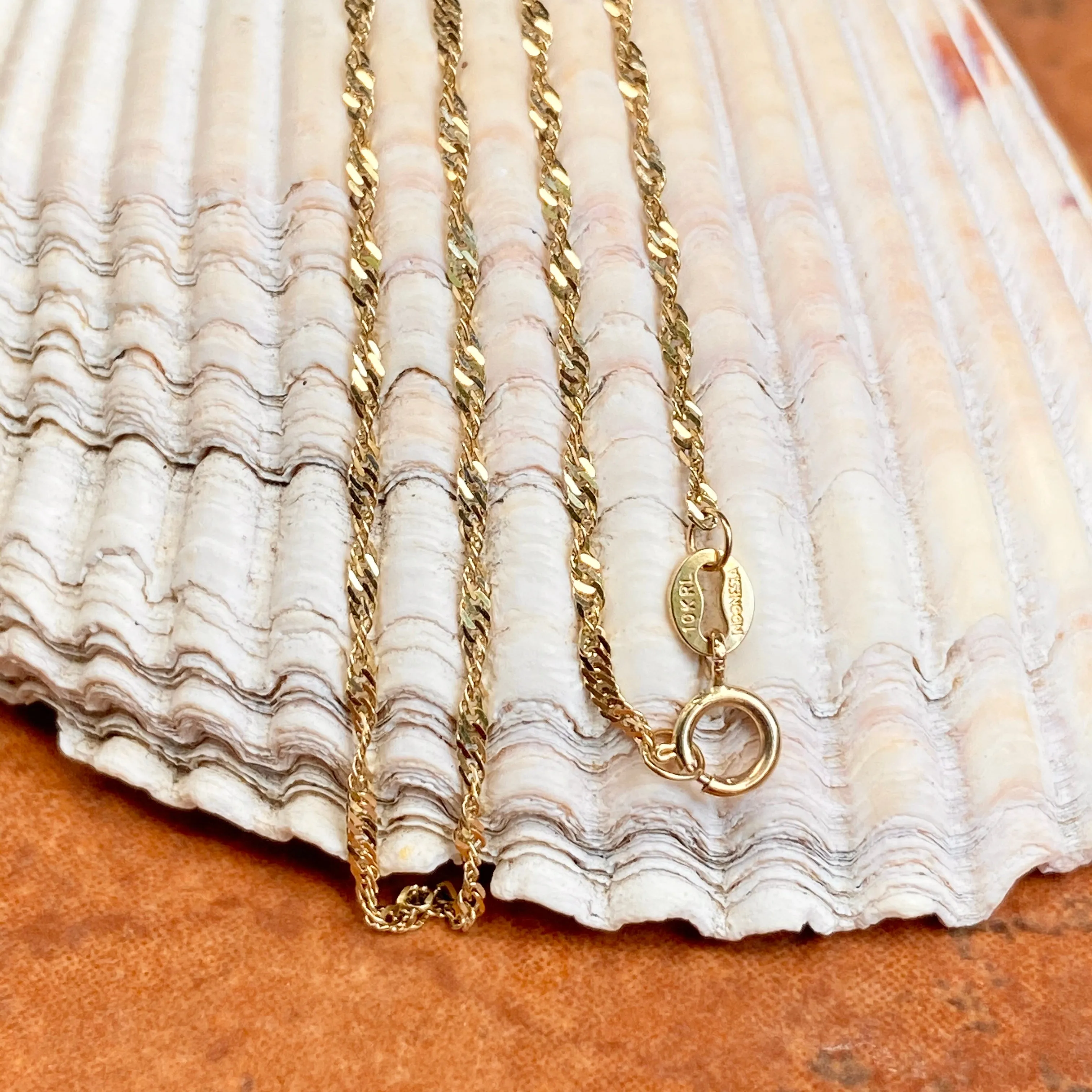 10KT Yellow Gold Diamond-Cut 1mm Singapore Chain Necklace 24"