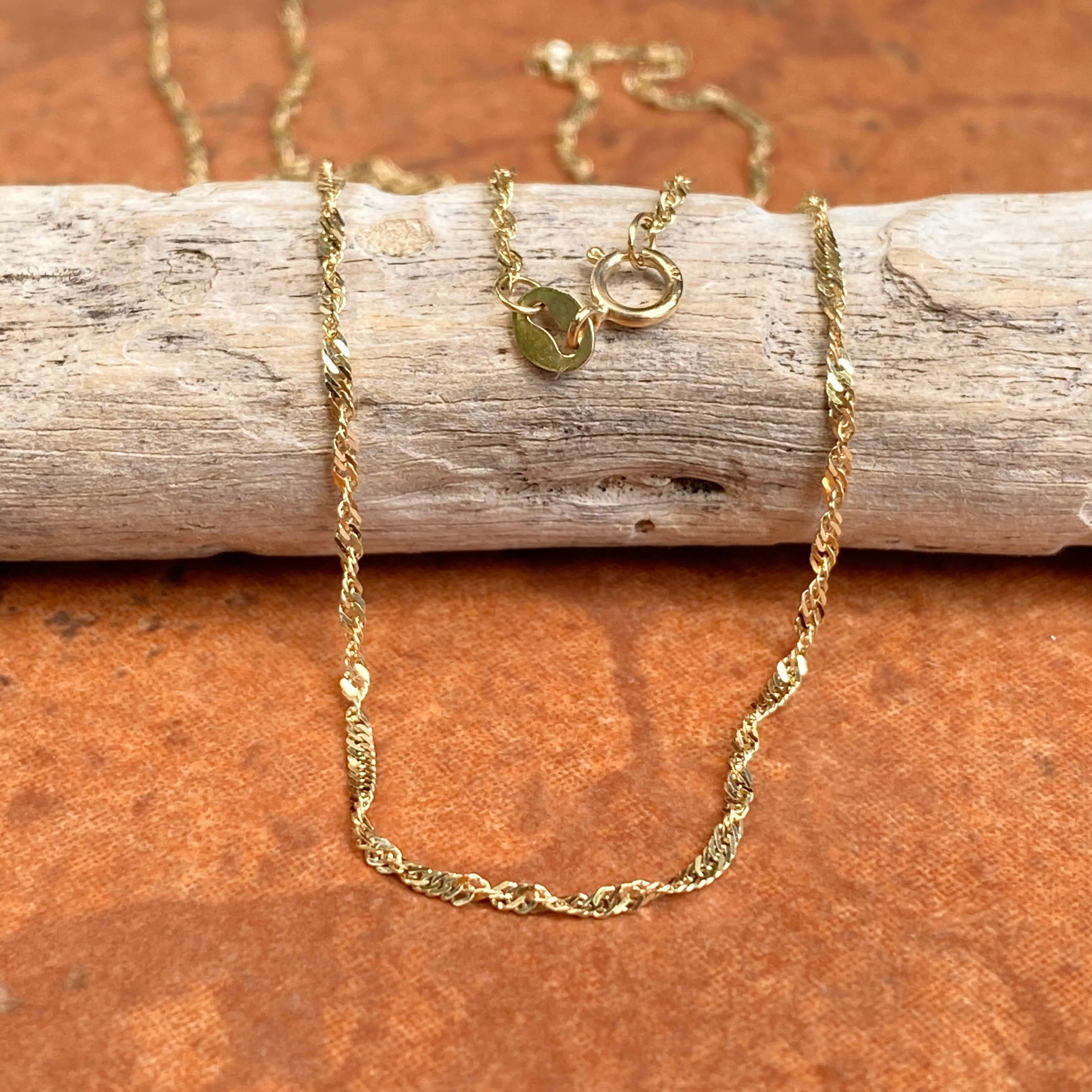 10KT Yellow Gold Diamond-Cut 1mm Singapore Chain Necklace 24"