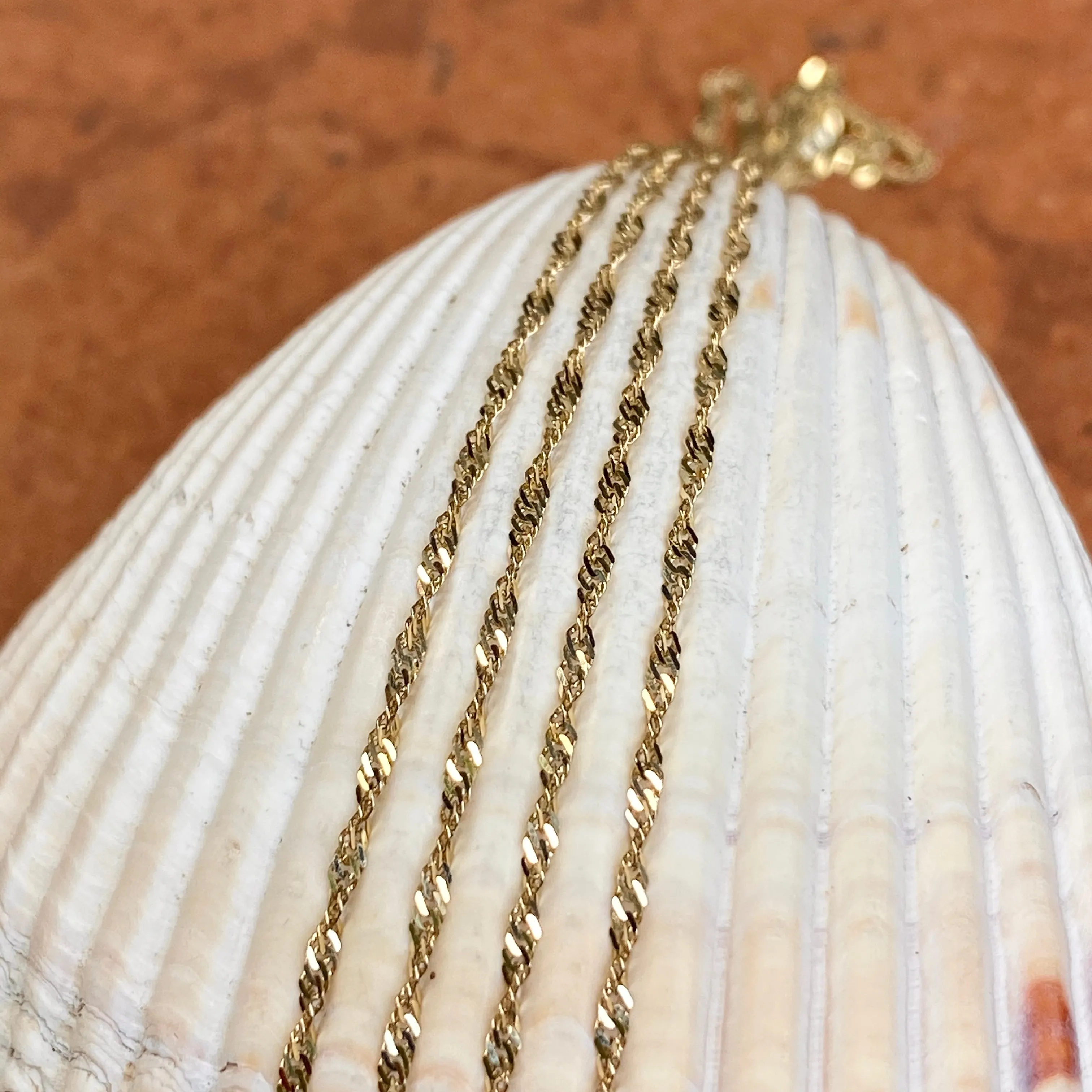 10KT Yellow Gold Diamond-Cut 1mm Singapore Chain Necklace 24"