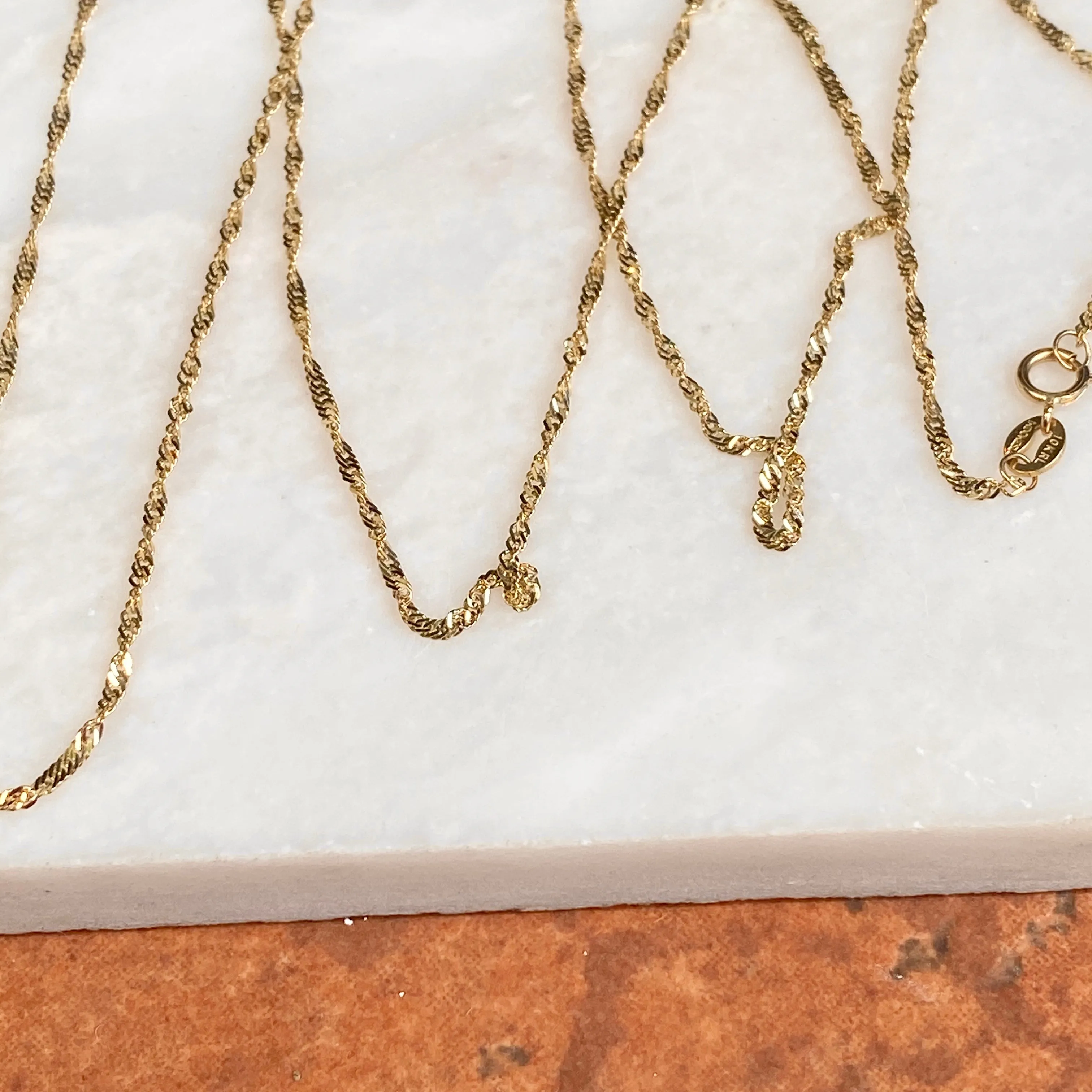 10KT Yellow Gold Diamond-Cut 1mm Singapore Chain Necklace 24"