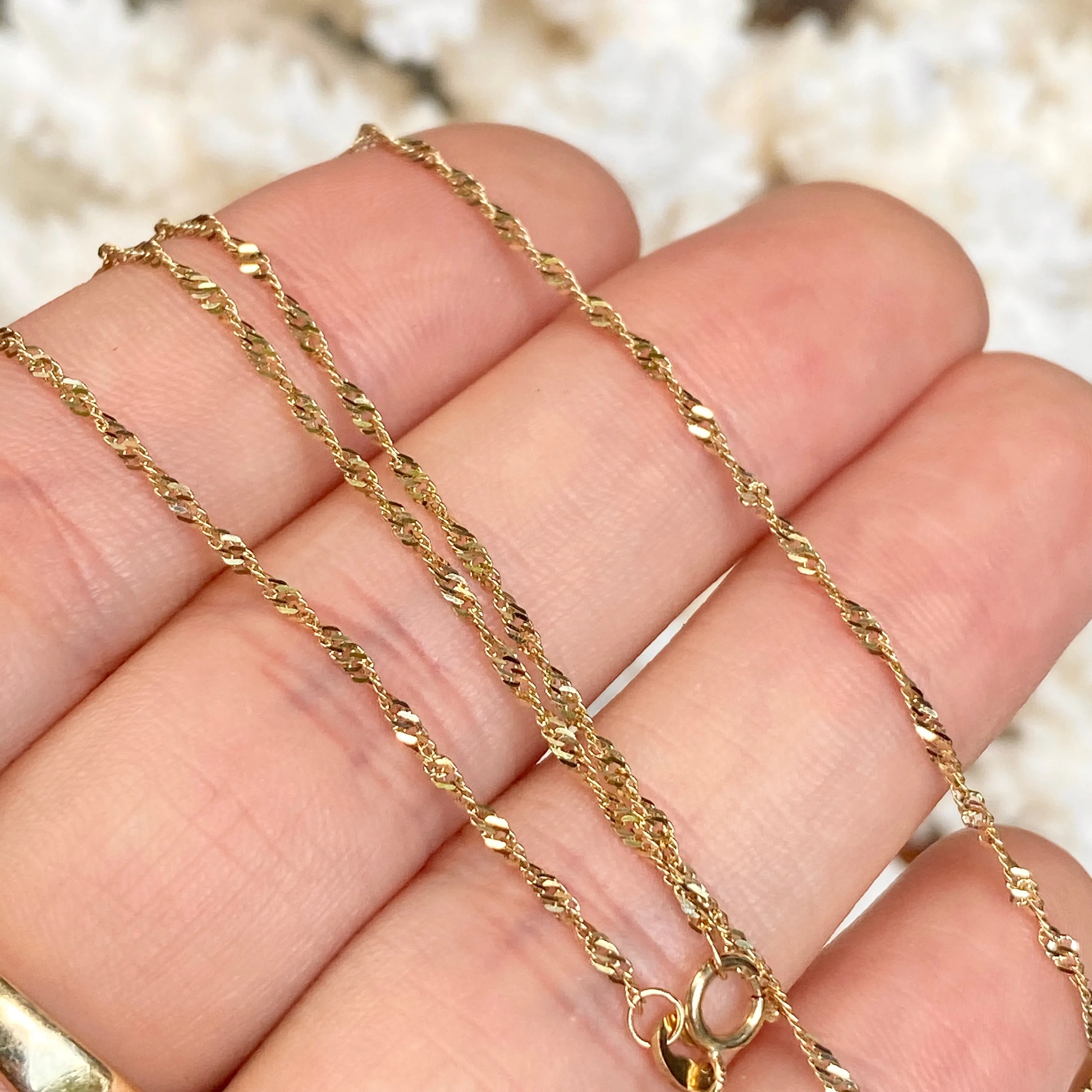 10KT Yellow Gold Diamond-Cut 1mm Singapore Chain Necklace 24"
