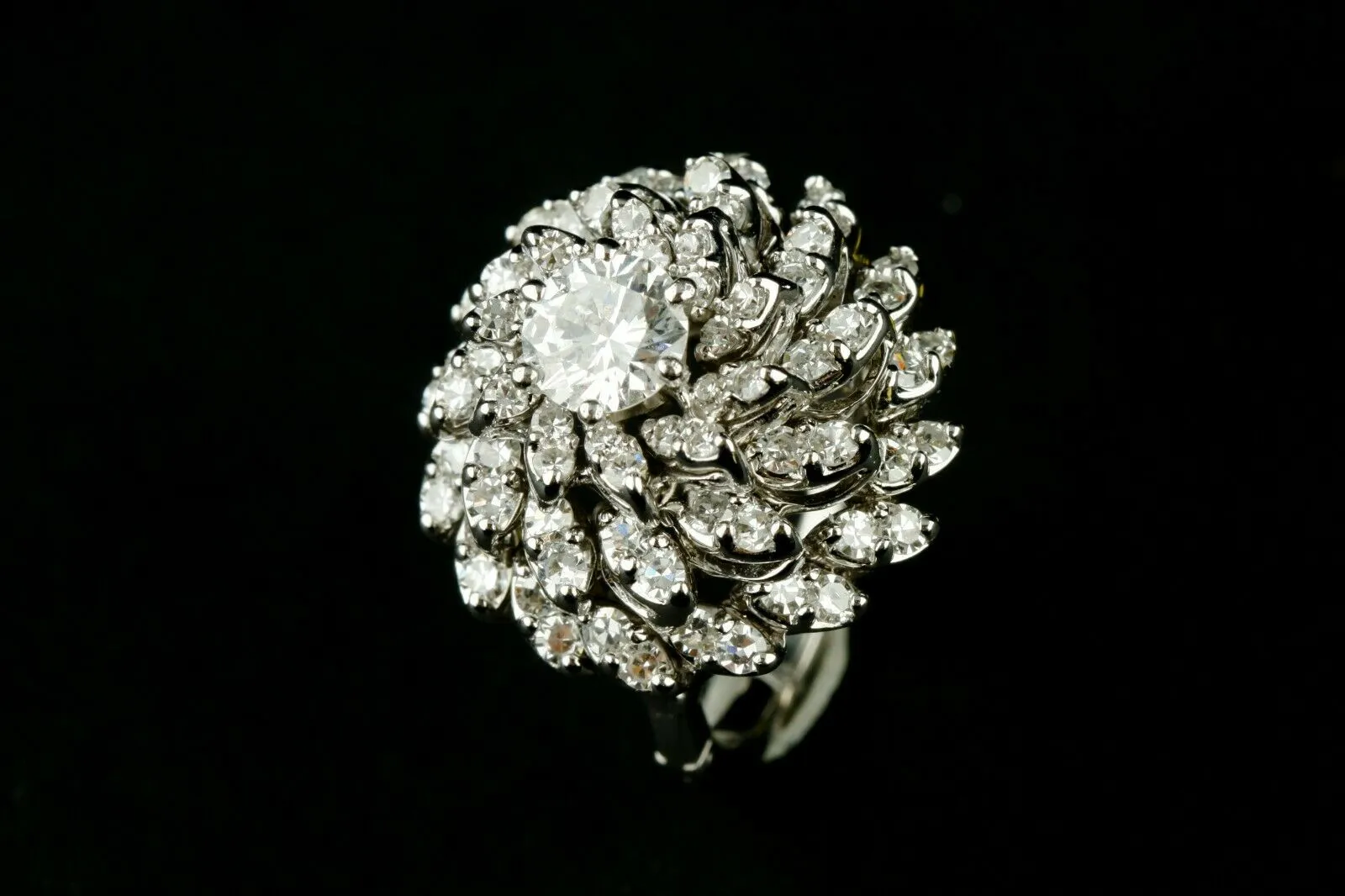 14k White Gold Diamond Dome Cocktail Ring w/ .85 ct Center Stone Size 8 Nice!