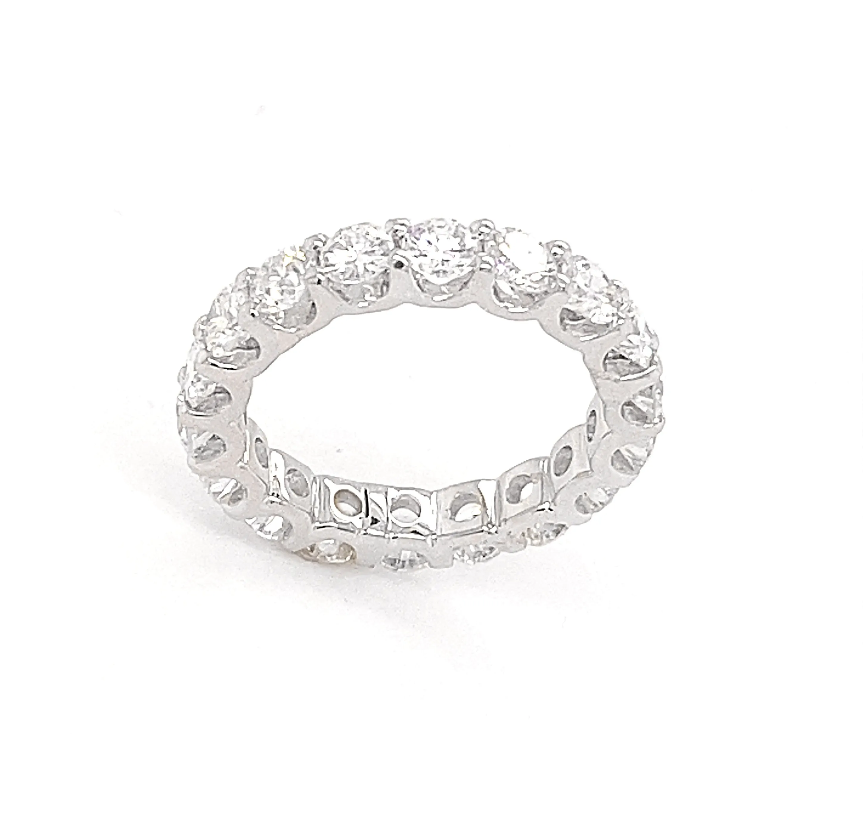 14k White Gold Diamond Eternity Band Size 5.25 TDW = 2.90 Ct / G Color / VS