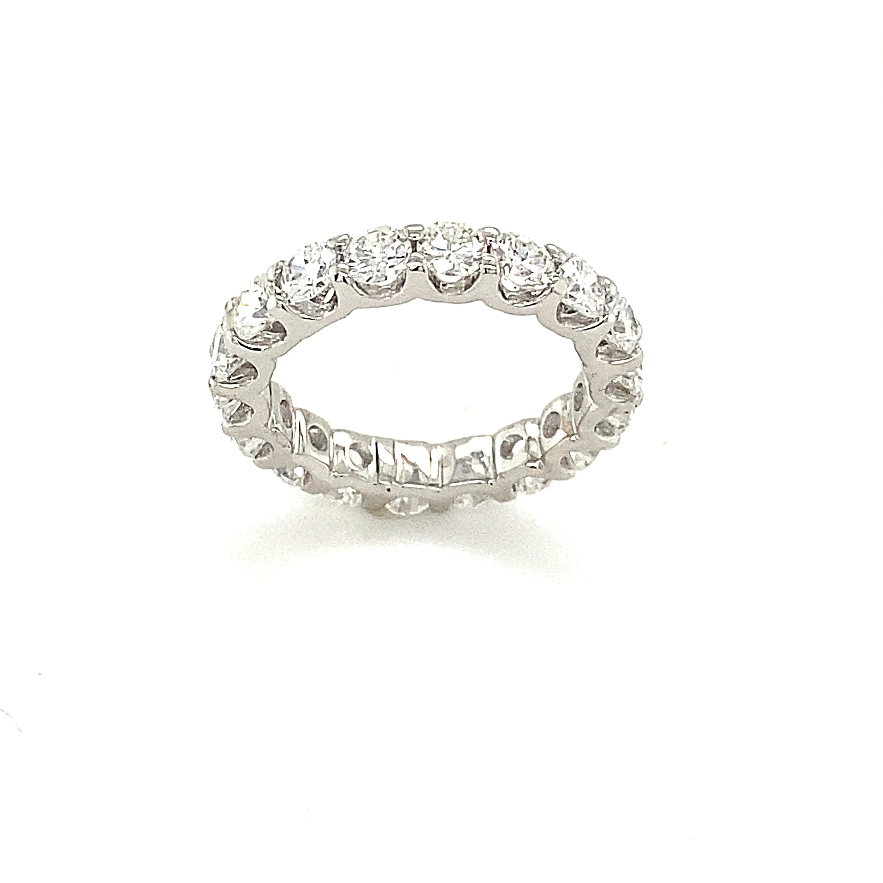 14k White Gold Diamond Eternity Band Size 5.25 TDW = 2.90 Ct / G Color / VS