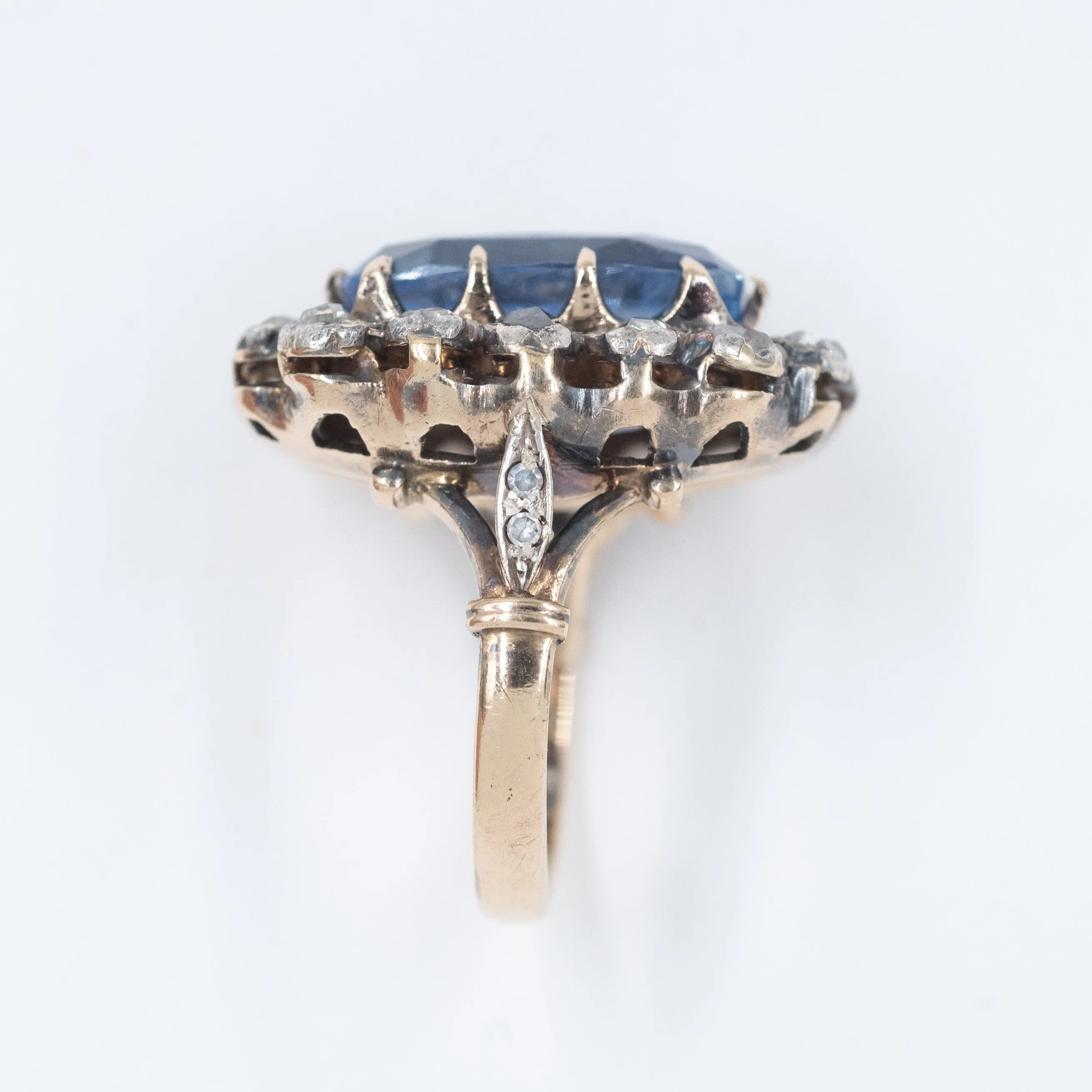 16.44 Carat Ceylon Sapphire & Rose-Cut Diamond Ring