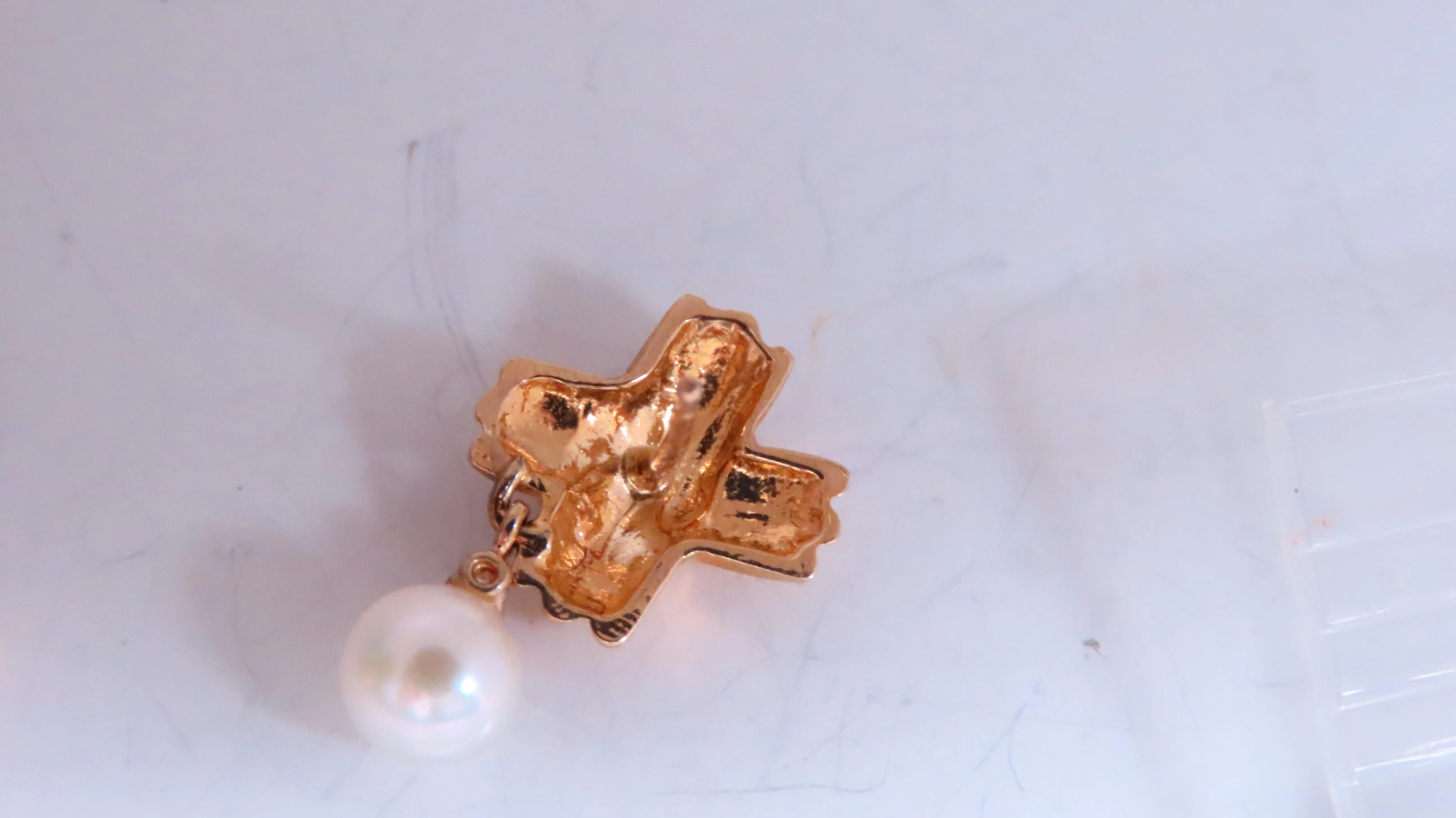 5.5mm Cultured Pearl Dangle ''x'' Earrings 14kt Gold Retro 12599