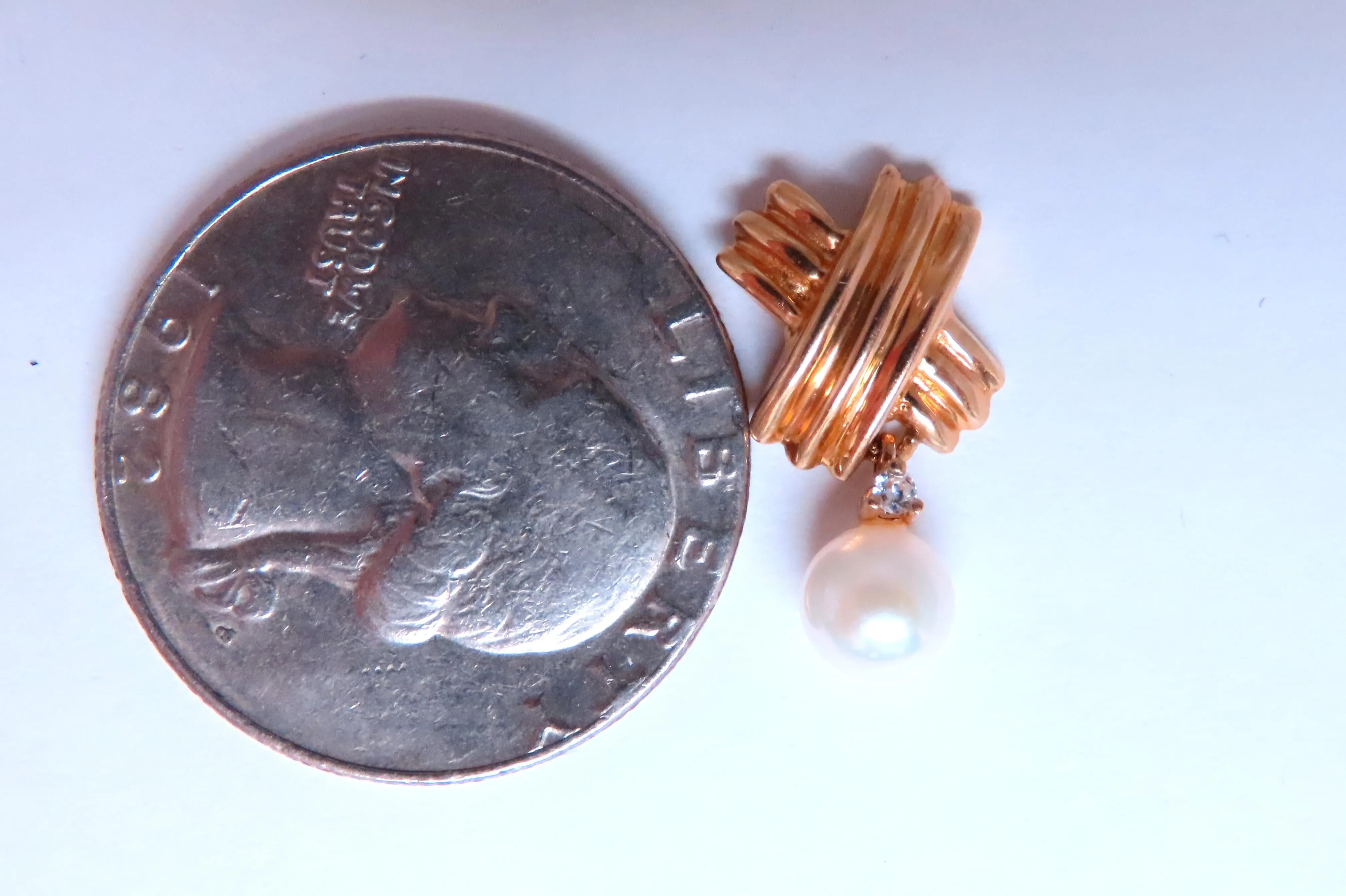 5.5mm Cultured Pearl Dangle ''x'' Earrings 14kt Gold Retro 12599