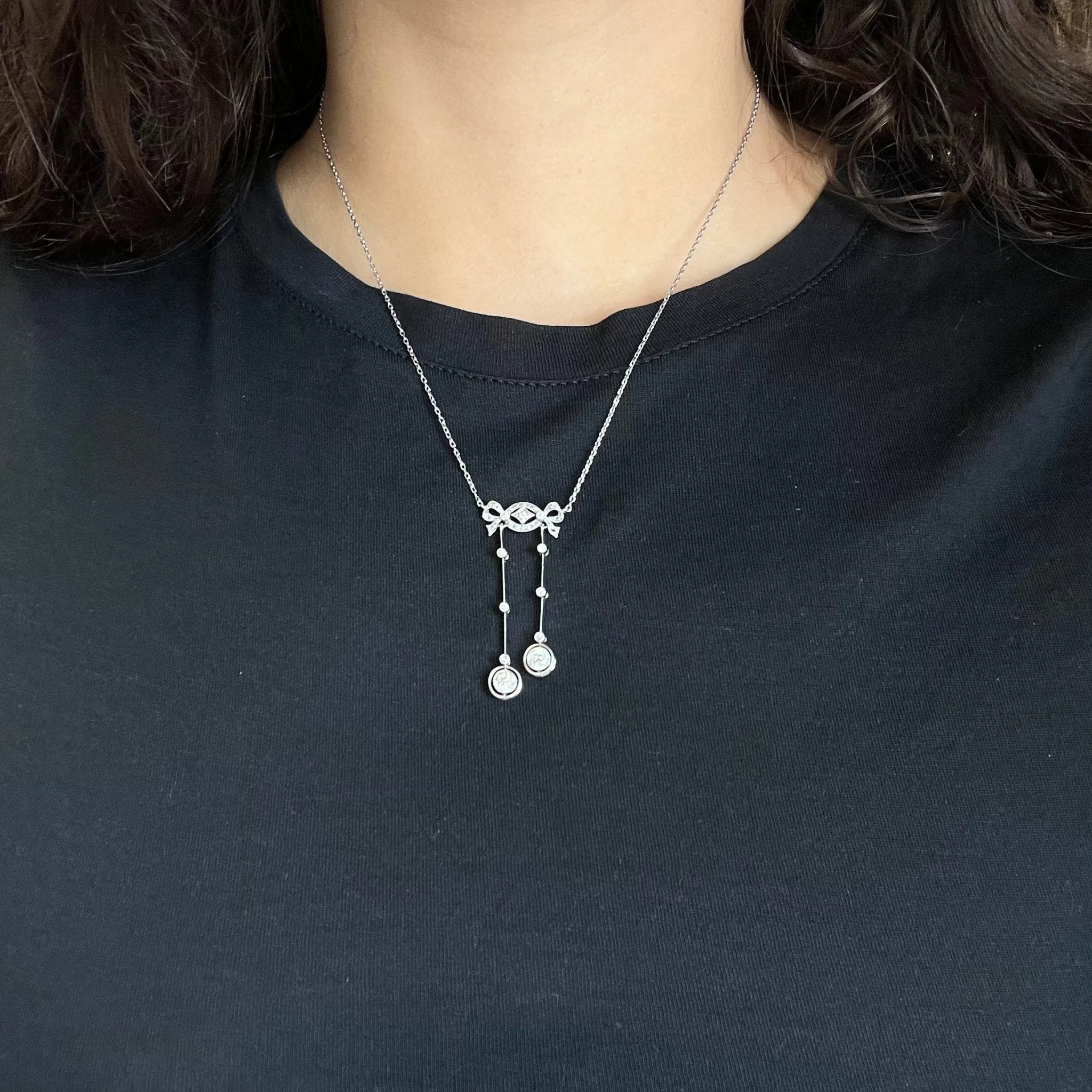 .96ctw Antique Diamond Bow Négligée Necklace