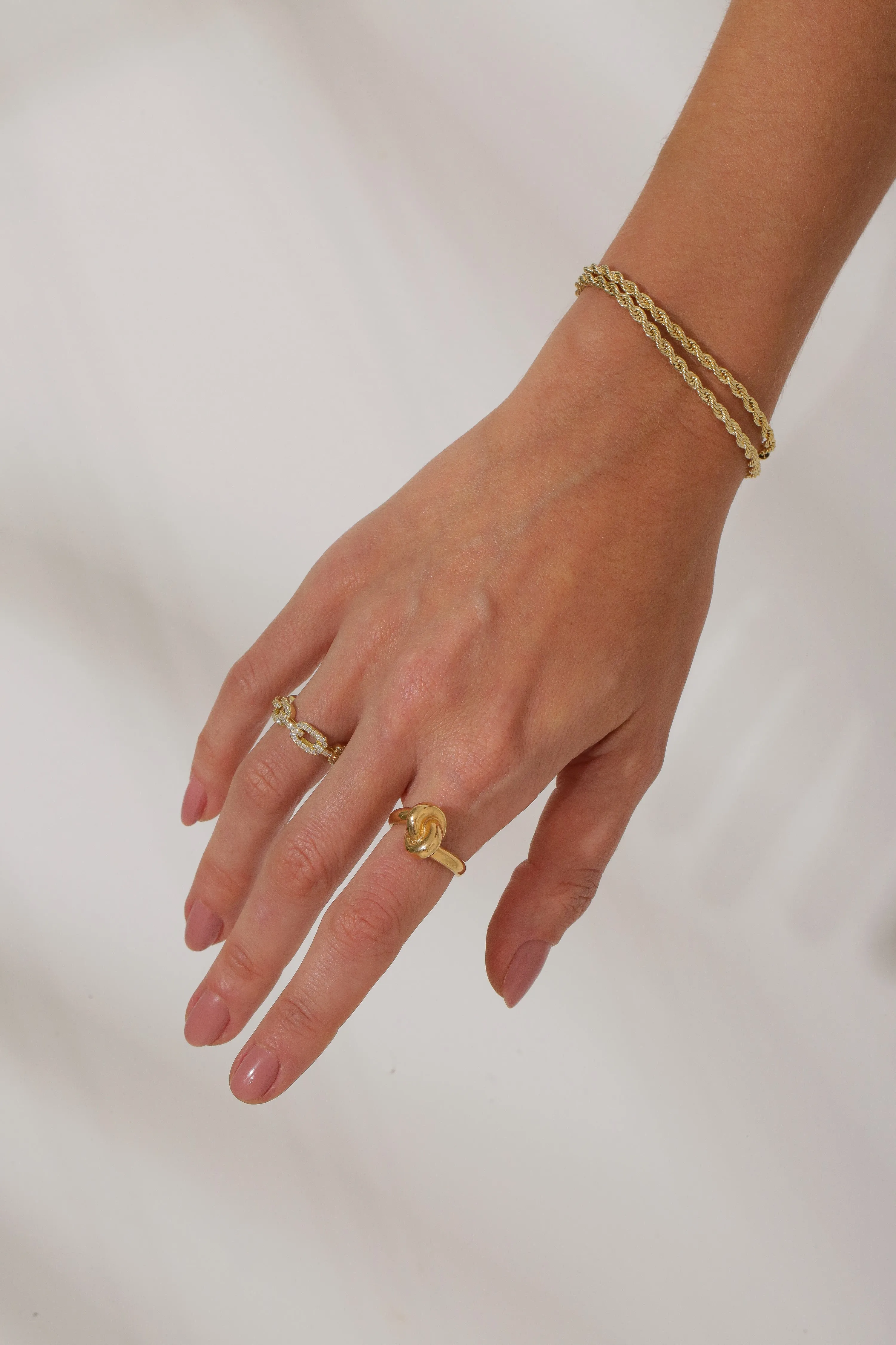 Amadora Ring