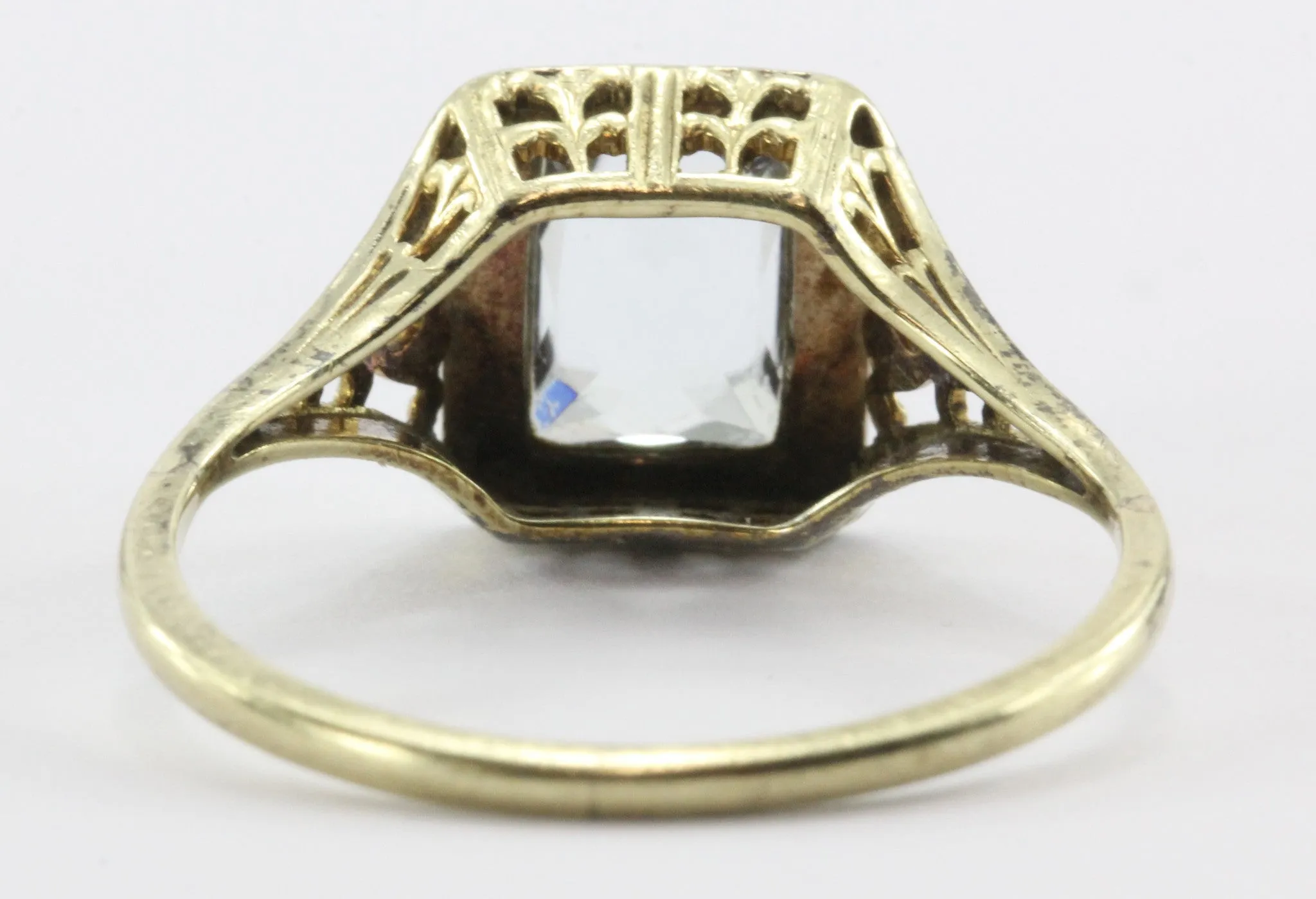 Antique Art Deco 14K Gold 1.55 Carat Aquamarine Ring