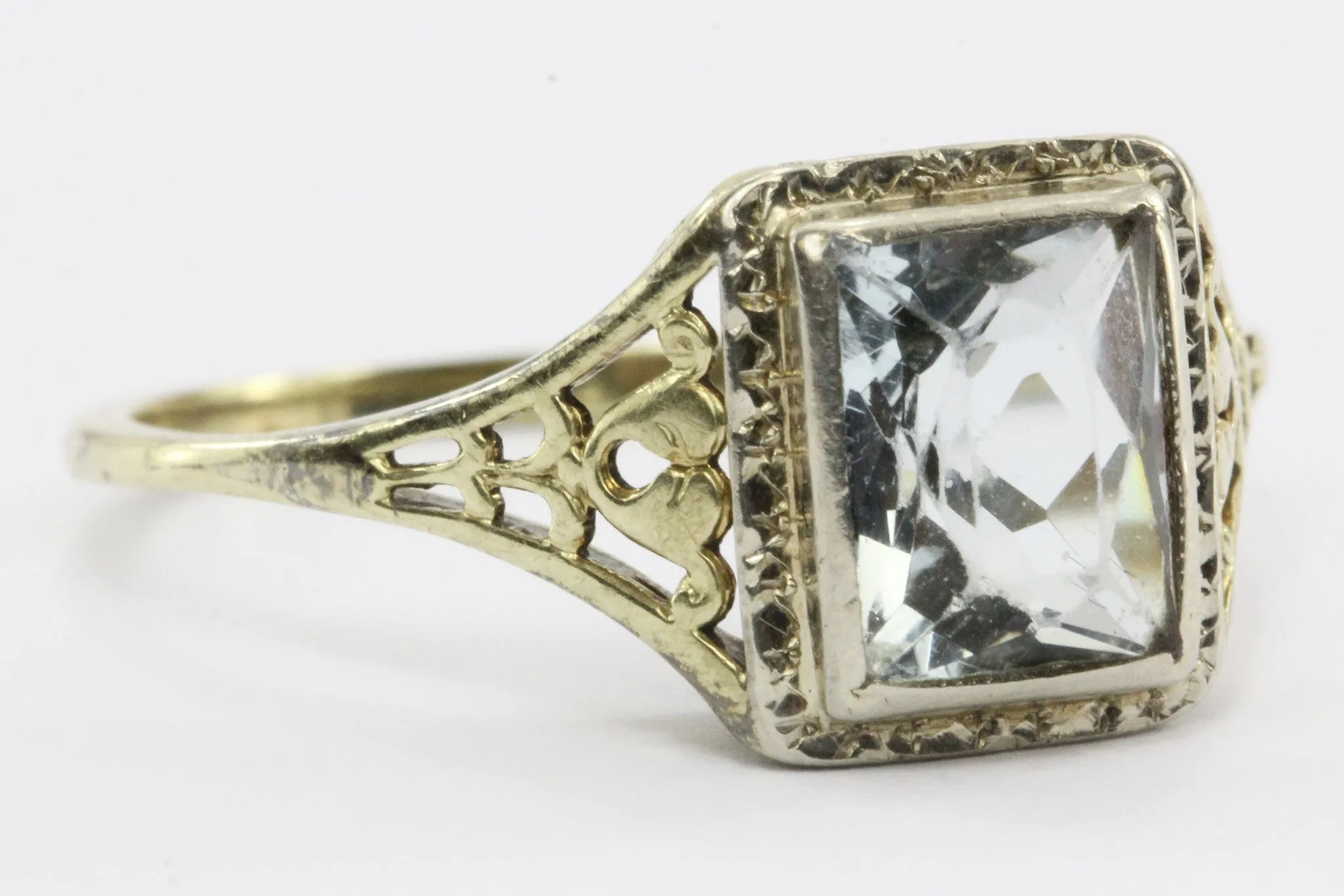 Antique Art Deco 14K Gold 1.55 Carat Aquamarine Ring