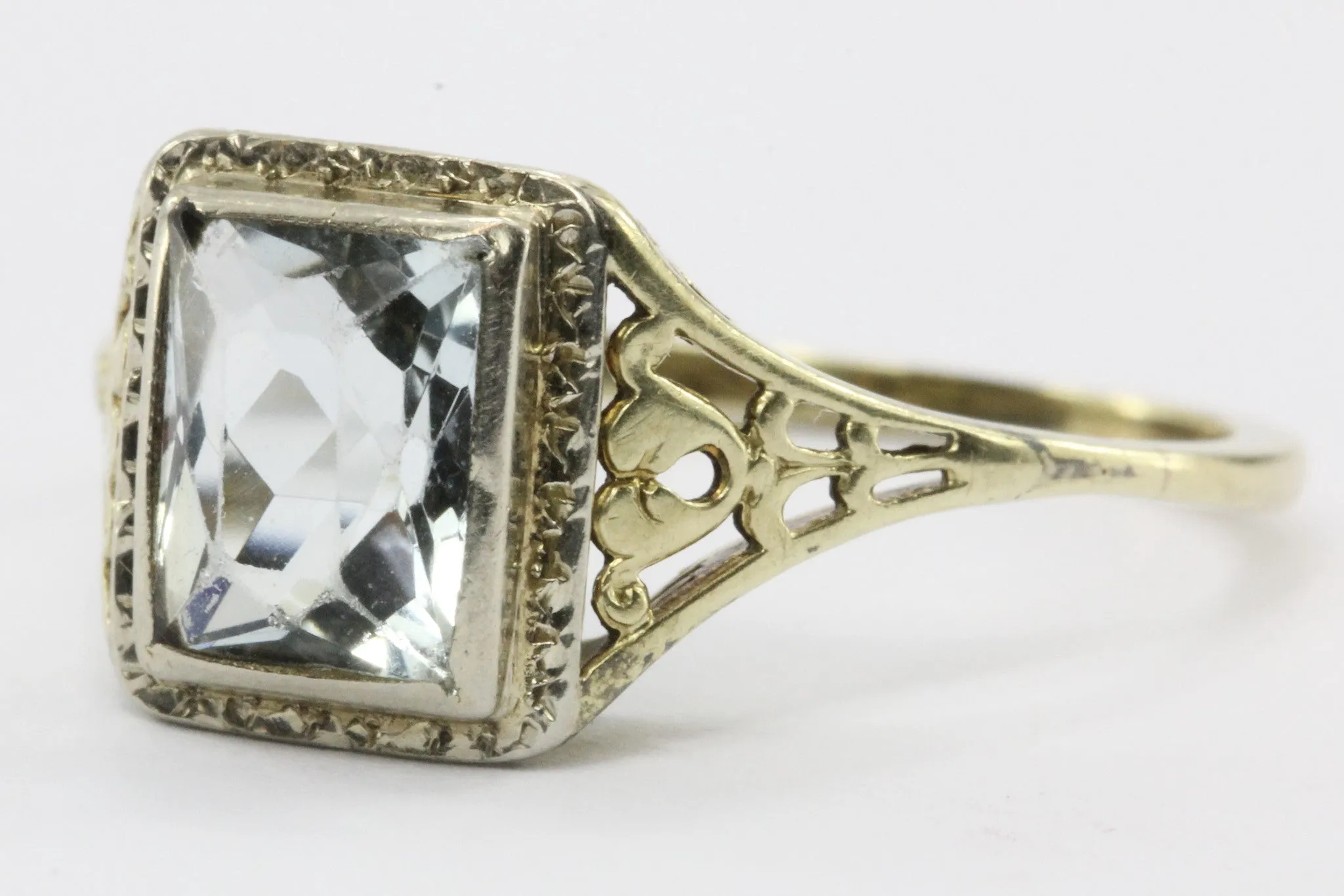 Antique Art Deco 14K Gold 1.55 Carat Aquamarine Ring