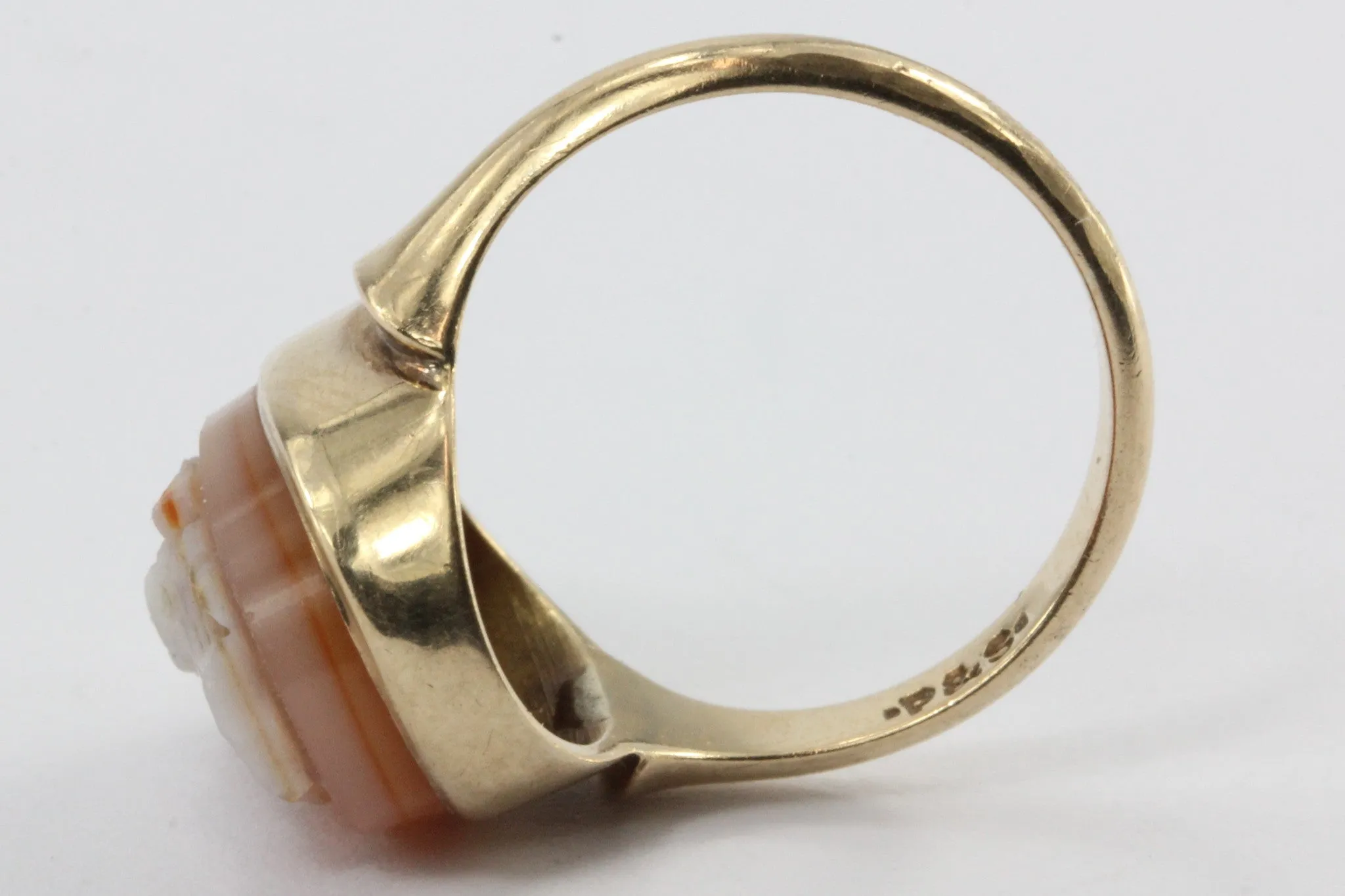 Antique Oscar E Place & Sons Co. P&S 10K Gold Carved Cameo Ring