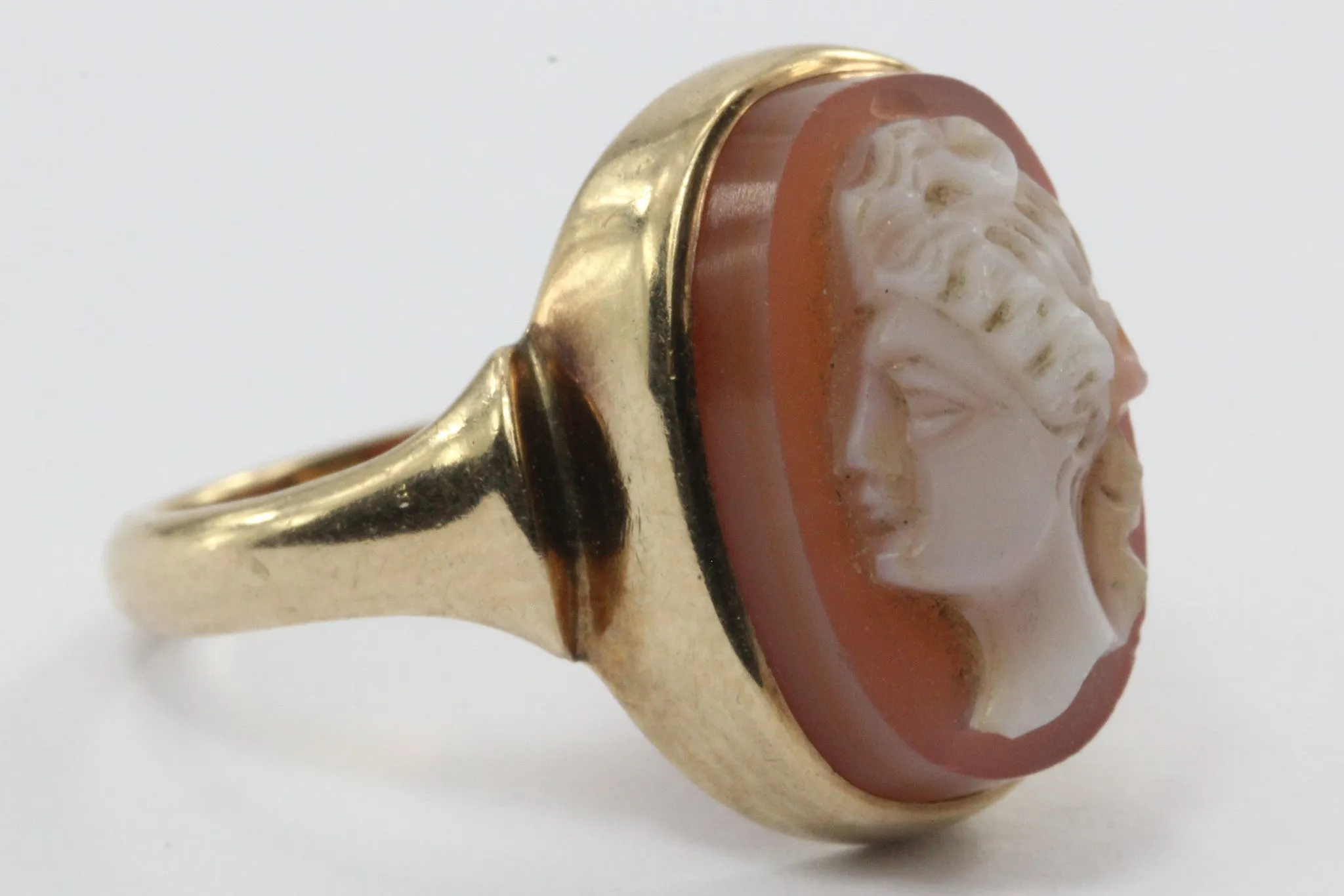 Antique Oscar E Place & Sons Co. P&S 10K Gold Carved Cameo Ring