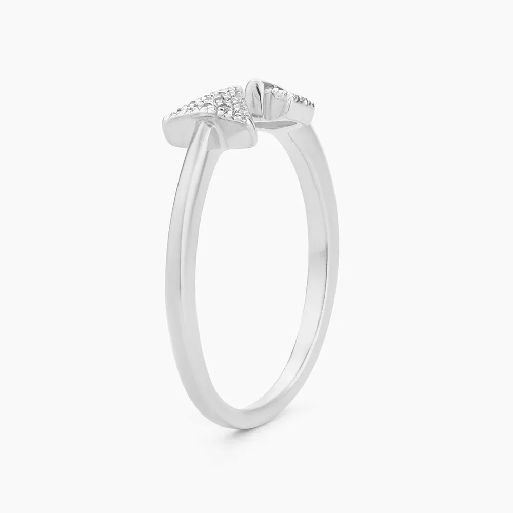 Arrow-Way Round Statement Ring