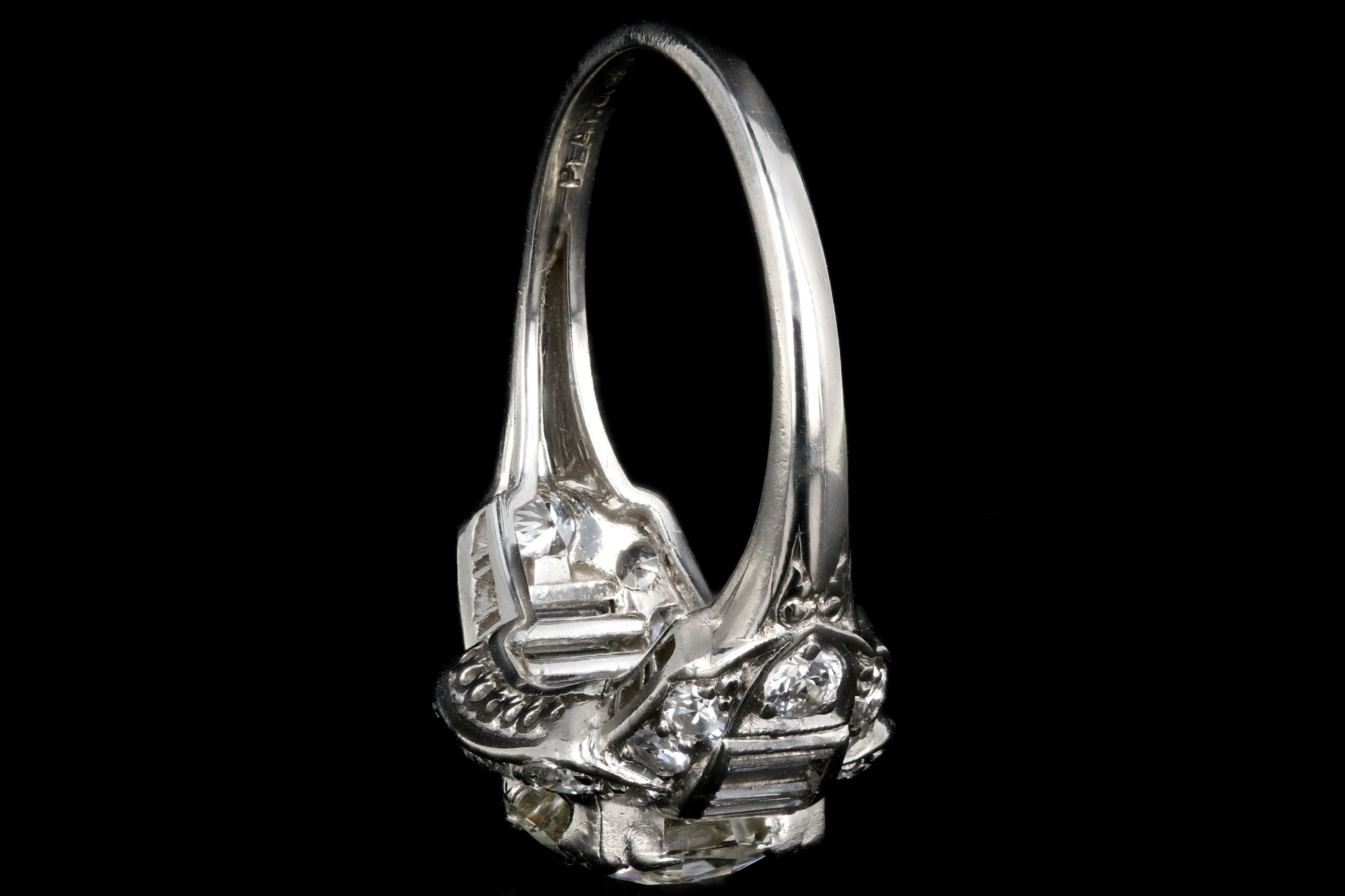Art Deco Platinum 1.75 Carat Old European Cut Diamond Engagement Ring