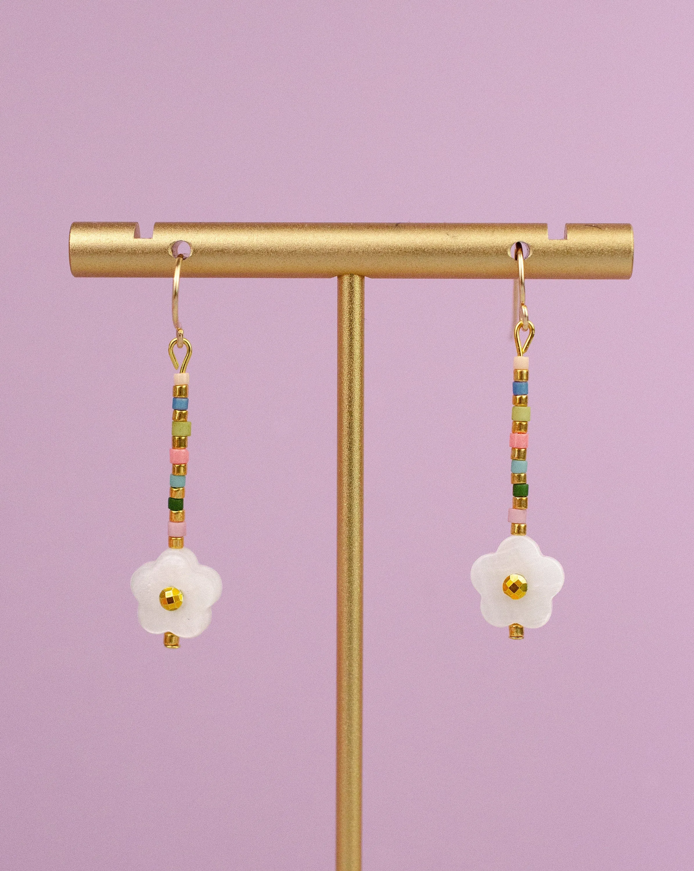Beaded flower earrings, Flower dangle earrings, colorful dangle earrings, pride earrings, rainbow flower earrings, colorful flower earrings