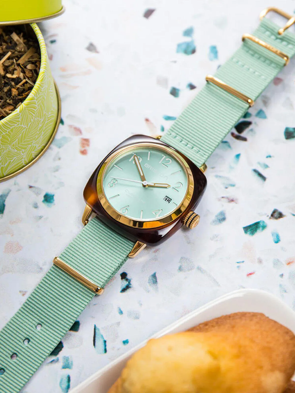 Briston Clubmaster Classic Acetate HMS Gold Aqua Green Sunray Dial 40mm