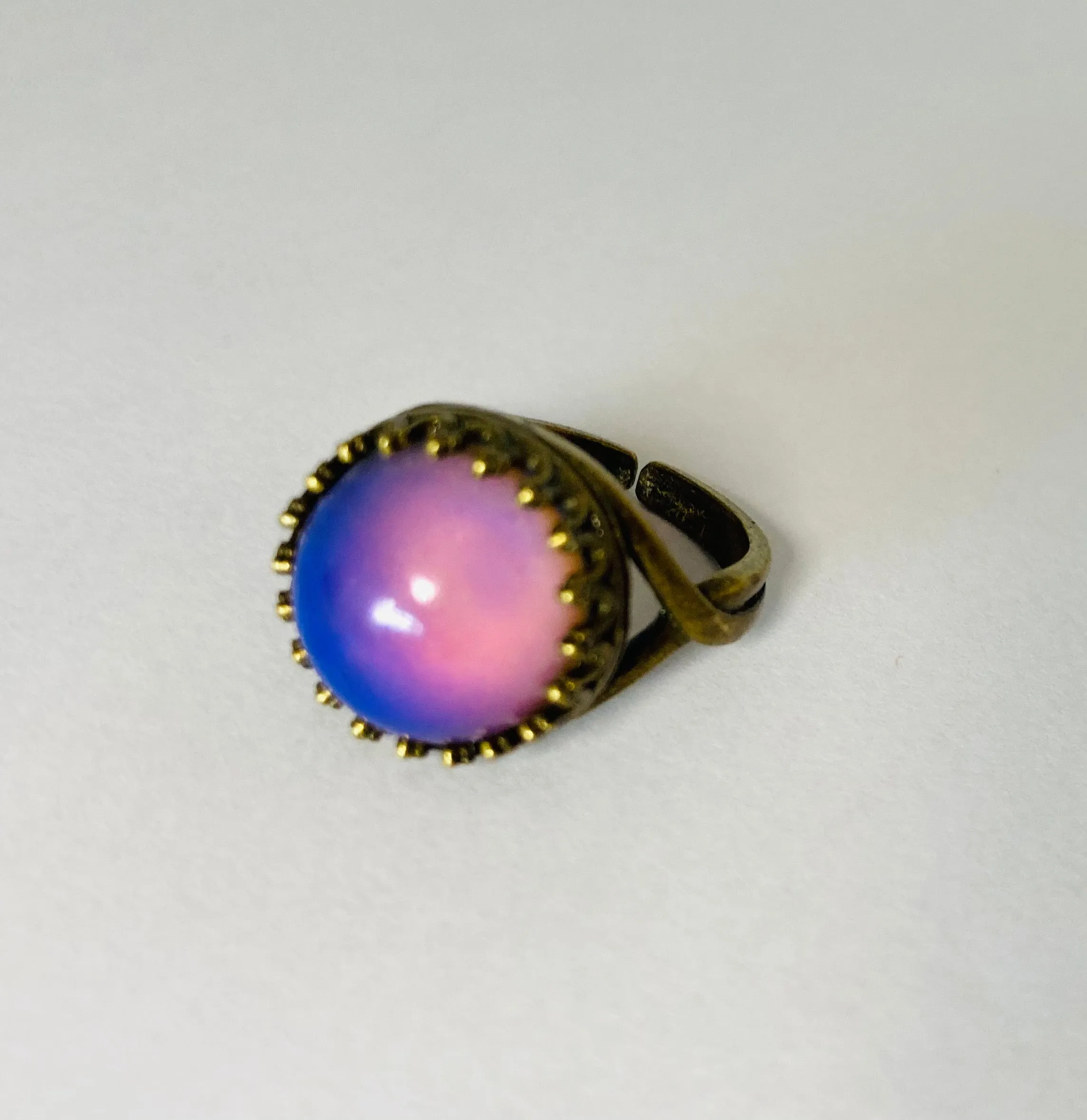Bronzed Circular Crown Setting Mood Ring
