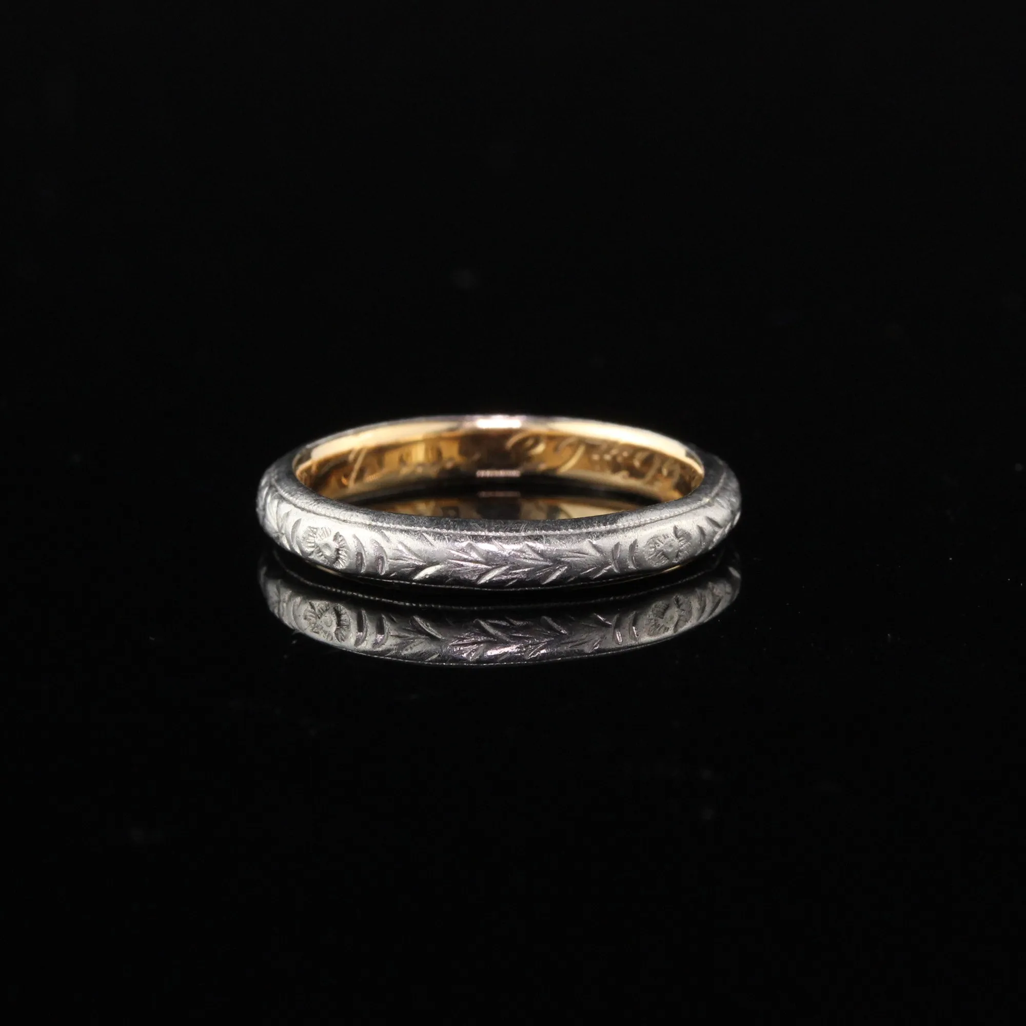 Circa 1899 - Antique Victorian Engraved Platinum And 18K Yellow Gold Wedding Band - Size 5 1/4