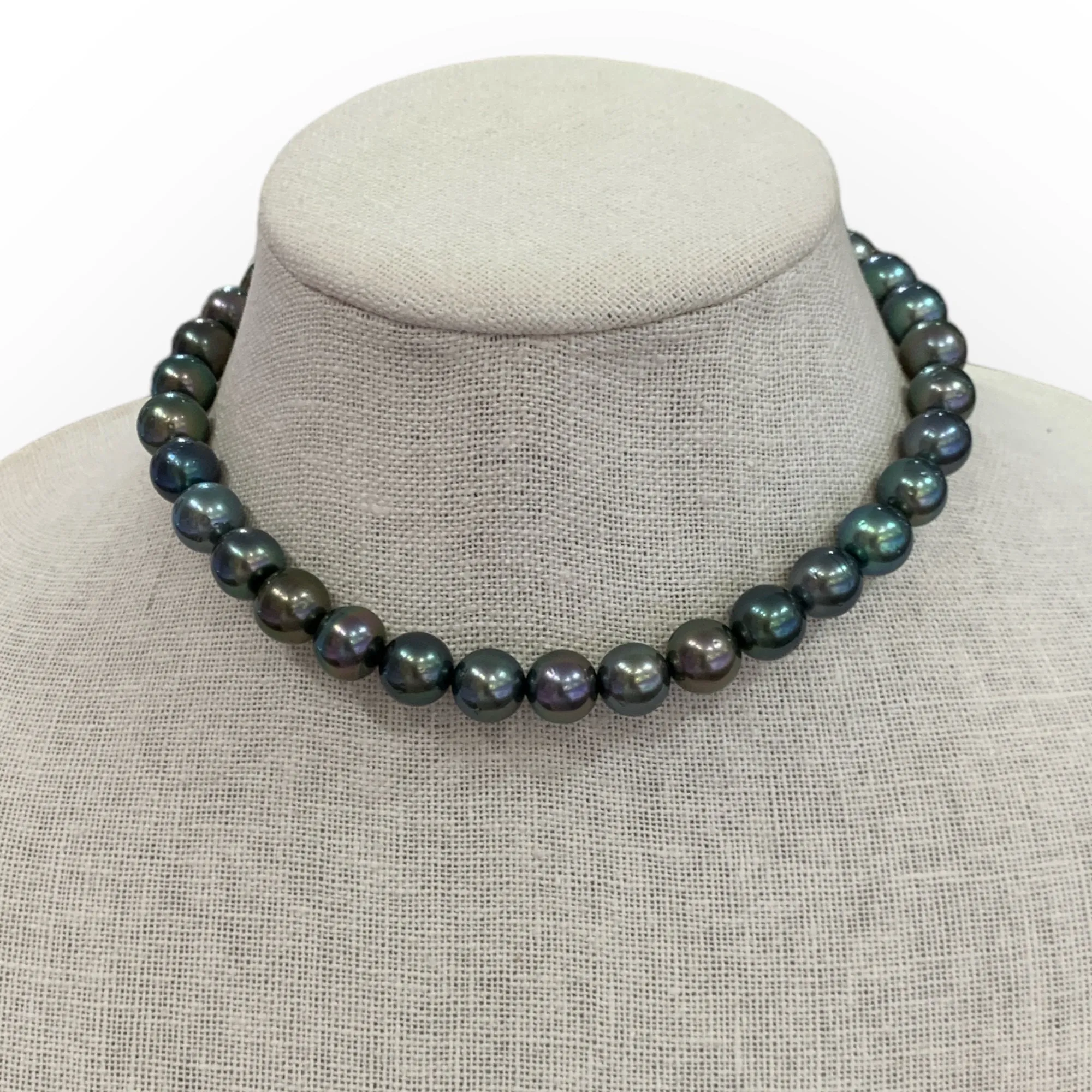Classic Style w/ Tahitian Pearls Choker | 15”