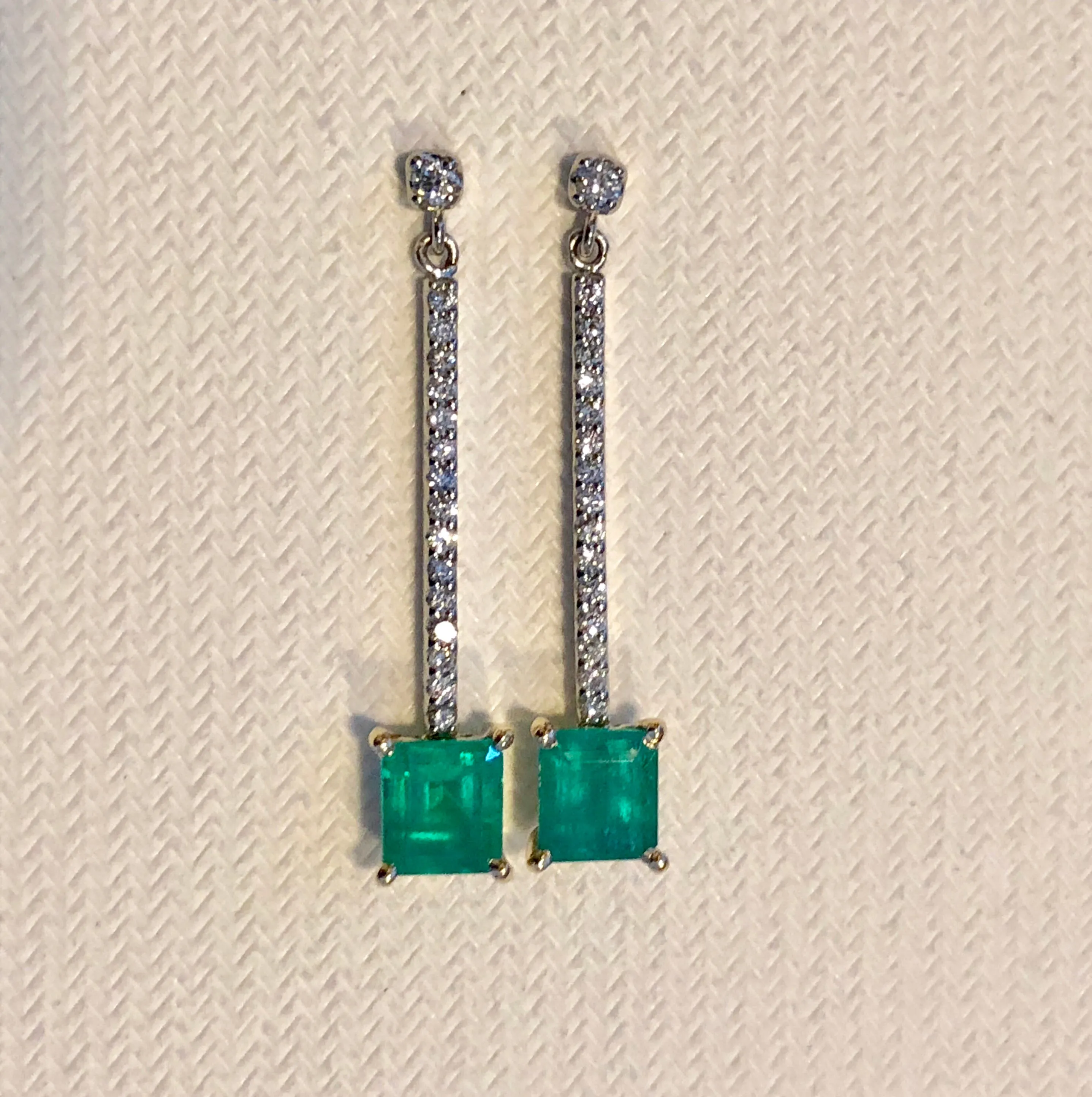 Dangle Colombian Emerald Diamond Earrings Platinum & 18K