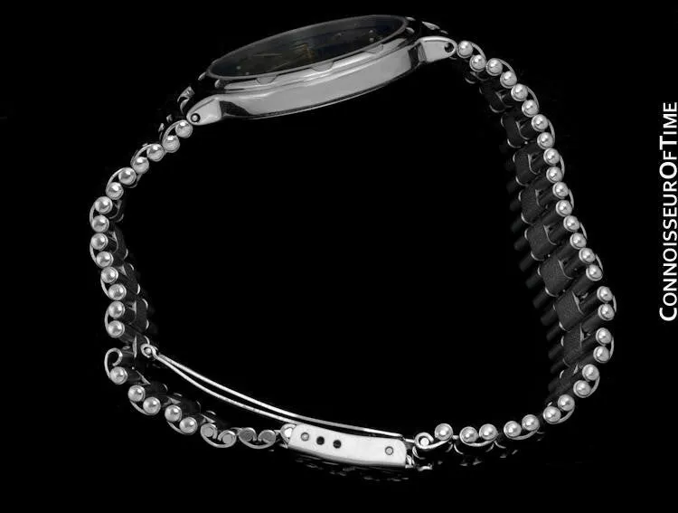 Longines Conquest Mens Midsize Bracelet Dress Watch, Quartz, Date, Waterproof - Stainless Steel
