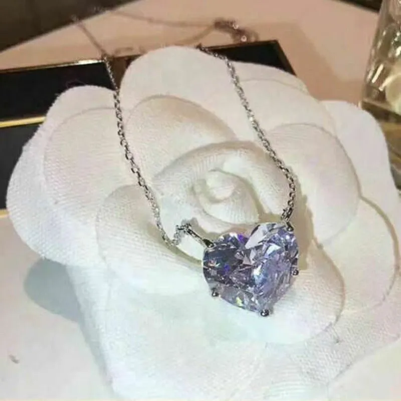 Luxury Big Heart Pendant Necklace Women Party Gift  Jewelry