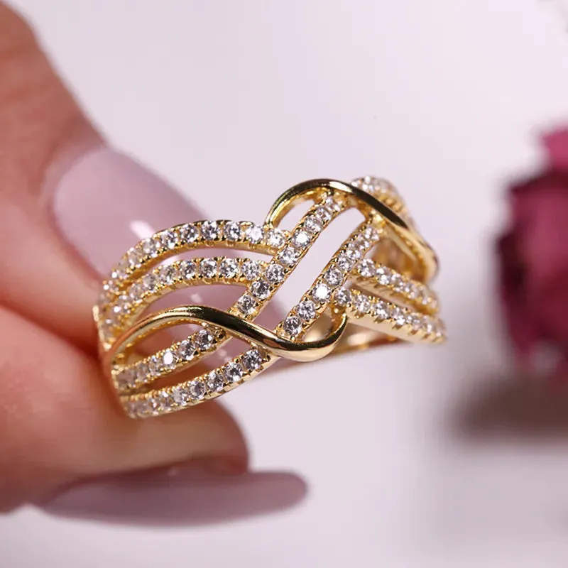 Luxury Twist Cocktail Ring for Women Gold Party Jewelry