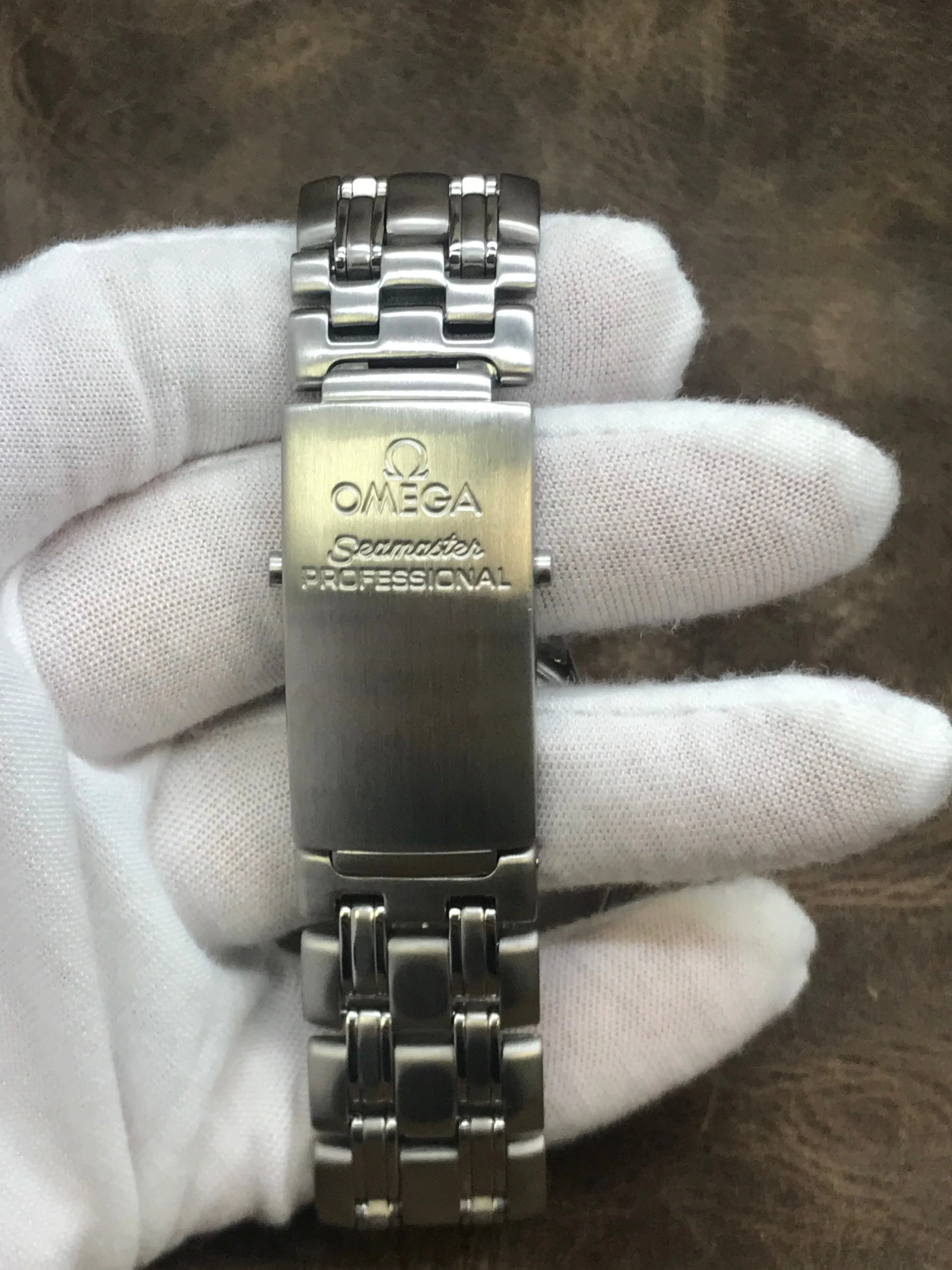 Omega Seamaster 300m 2541.80.00 Blue Wave Dial Quartz Men's Watch