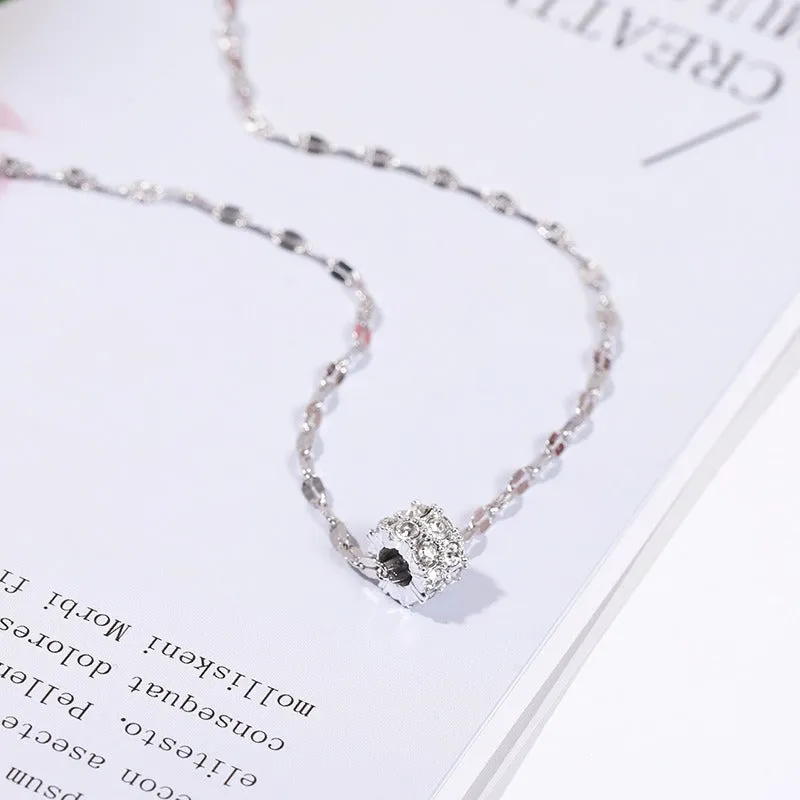 Opulent Zircon Choker Fashionable Roman Pendant Necklaces in Gold and Silver Tones for Women