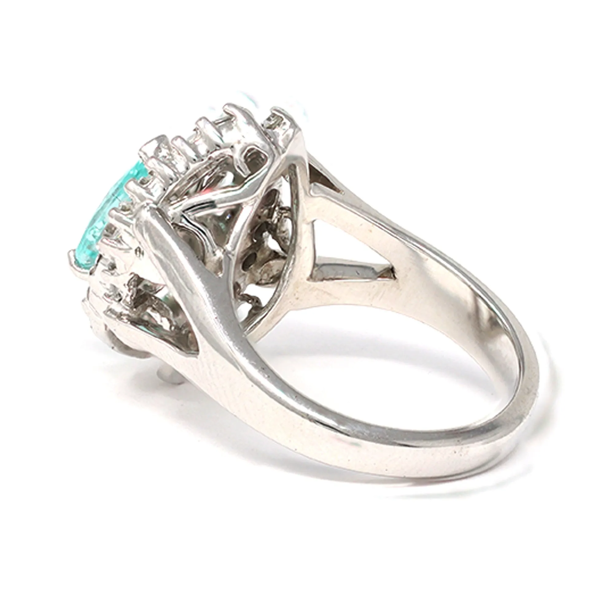 Paraiba Tourmaline and Diamond Ring Set in 14k White Gold, Circa 1990