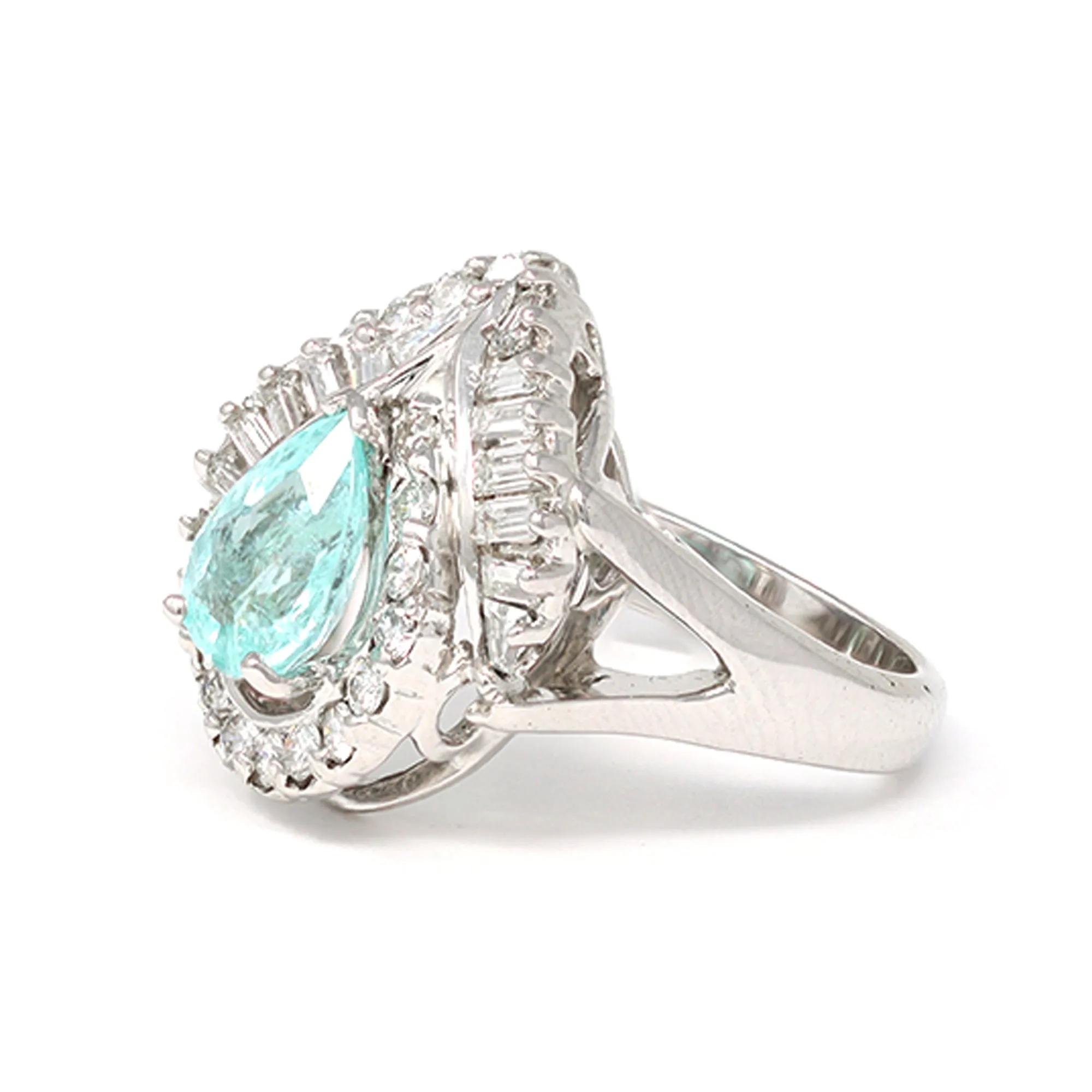 Paraiba Tourmaline and Diamond Ring Set in 14k White Gold, Circa 1990
