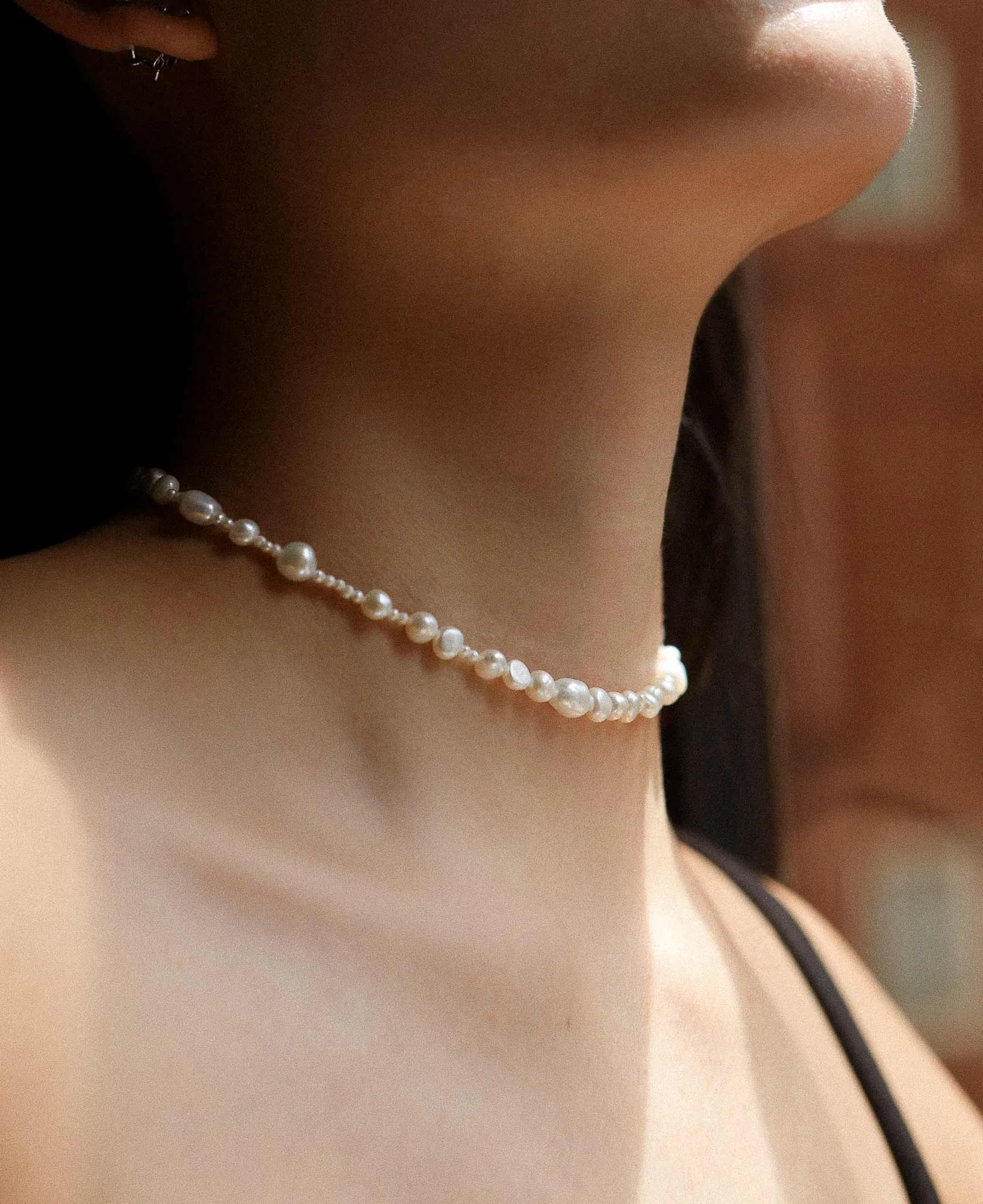 Penelope Bubble Pearl Choker Necklace