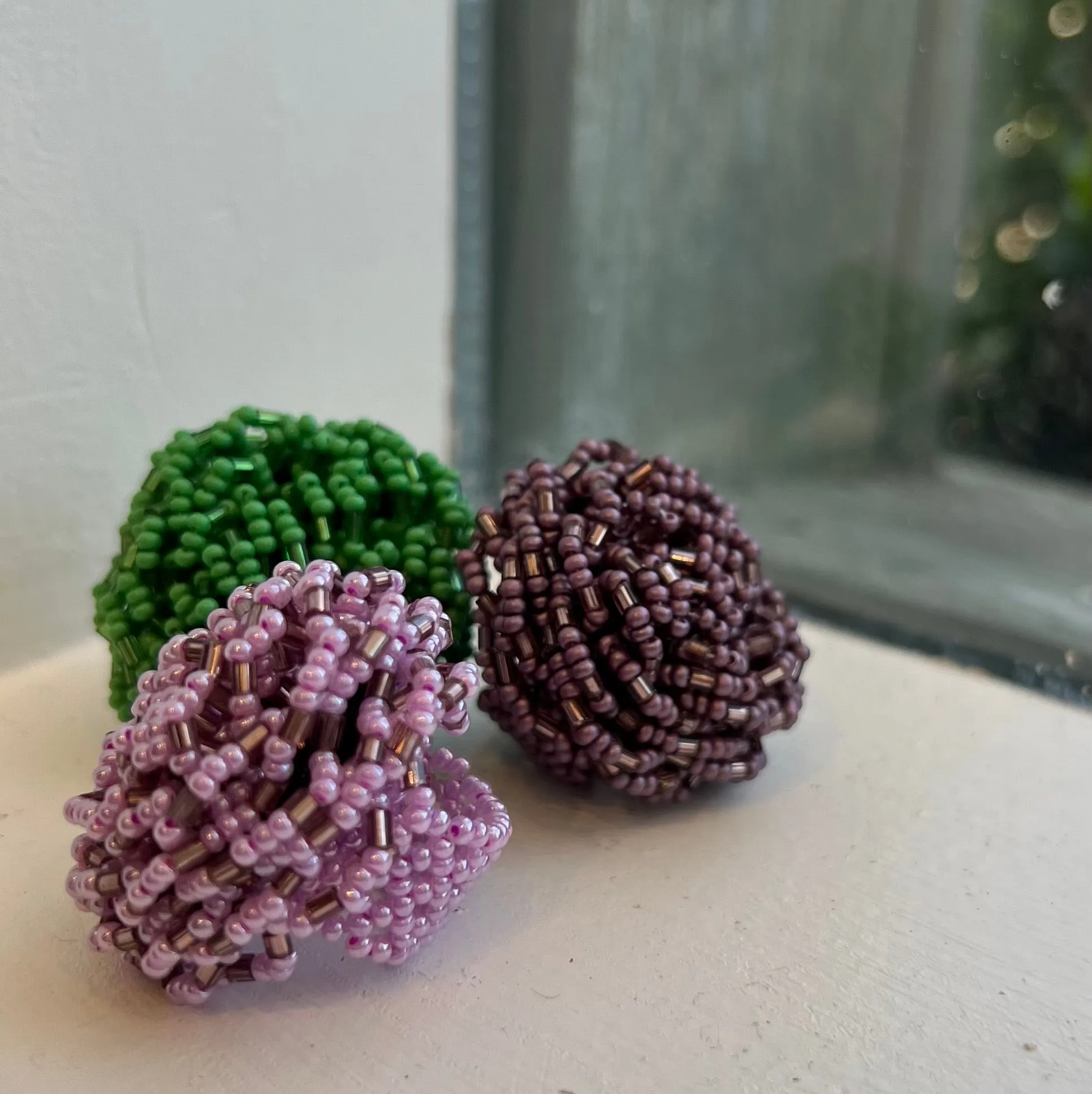 Pretty’s Beaded Rings - L