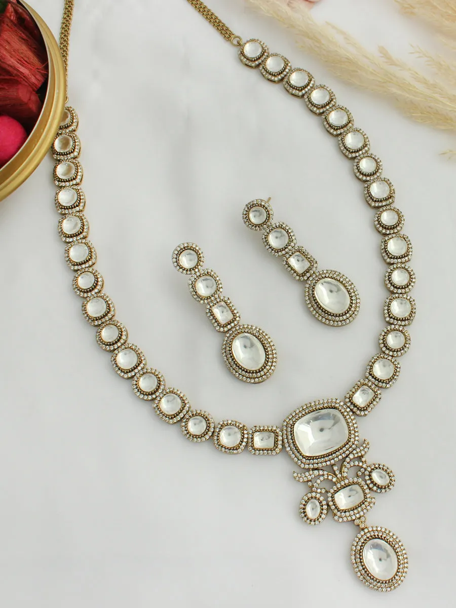 Raysha Long Necklace Set