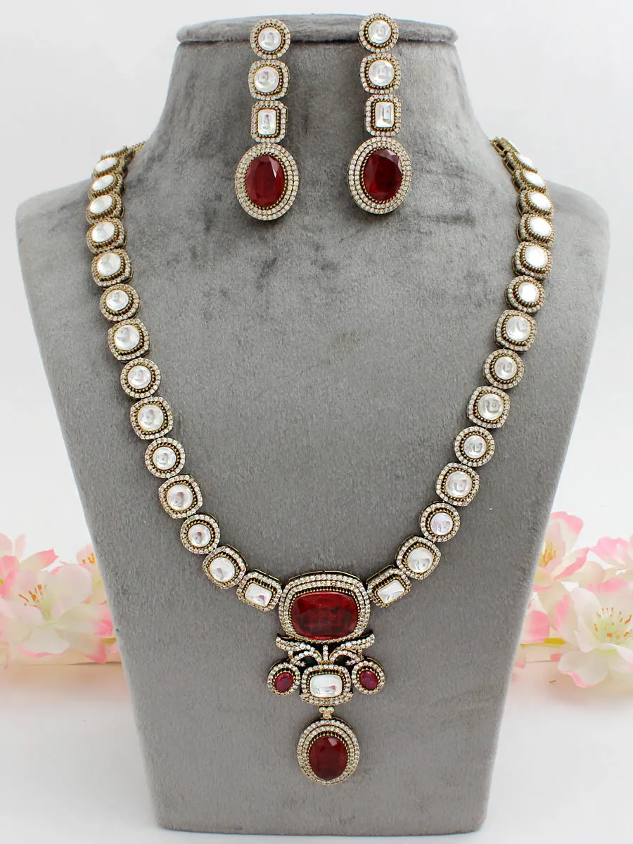 Raysha Long Necklace Set