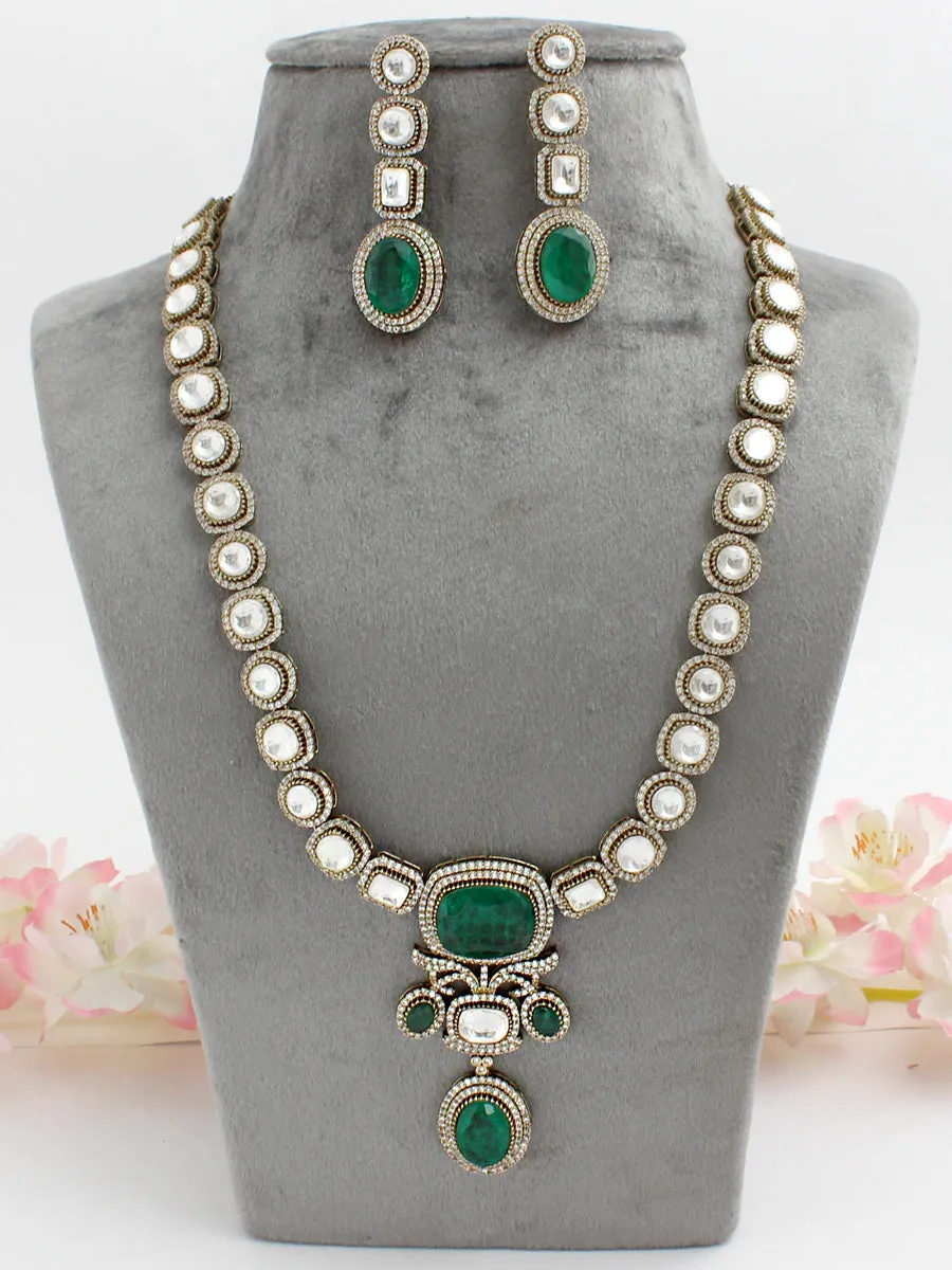 Raysha Long Necklace Set