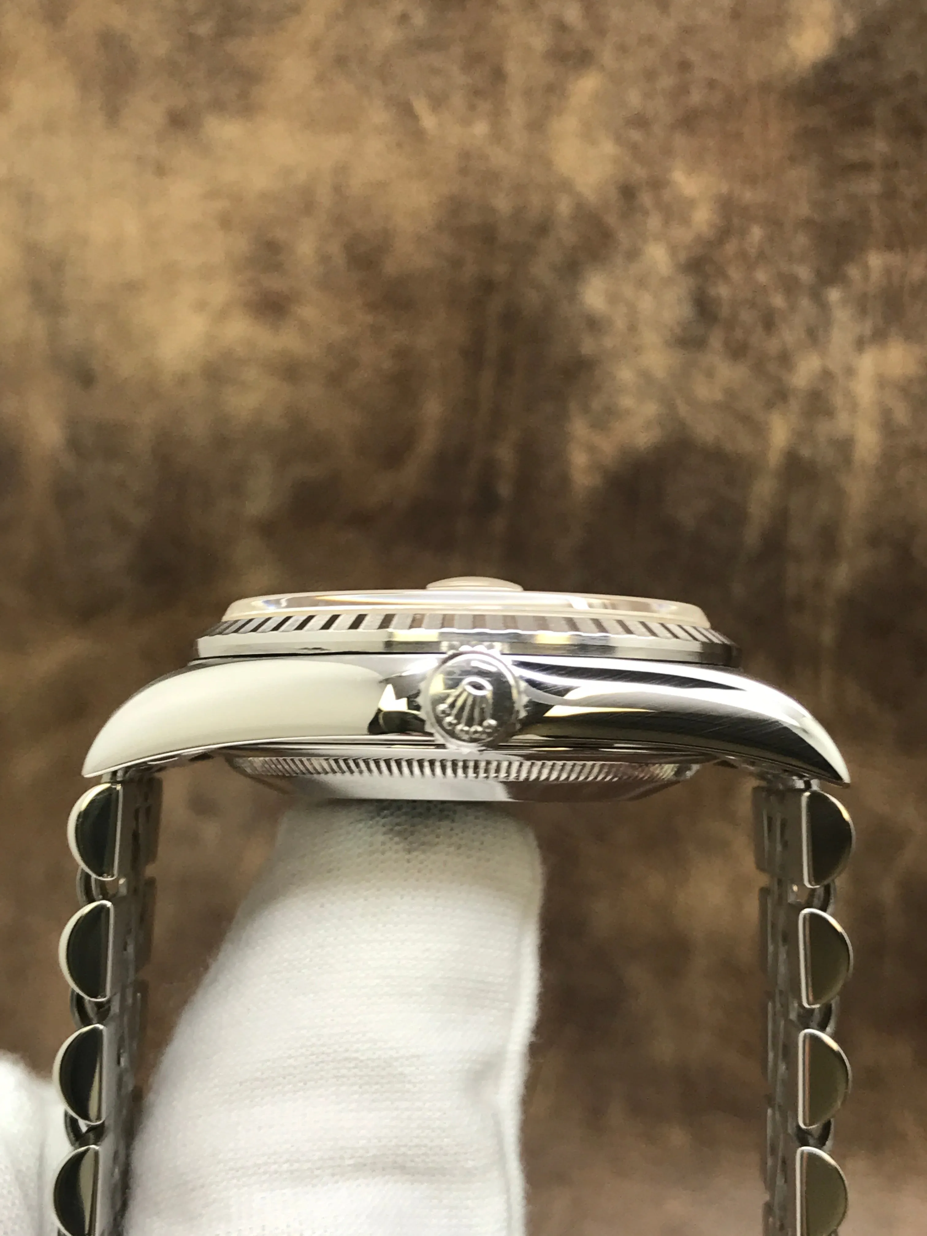 Rolex Datejust 36mm 16220 Silver Tapestry Dial Automatic Watch