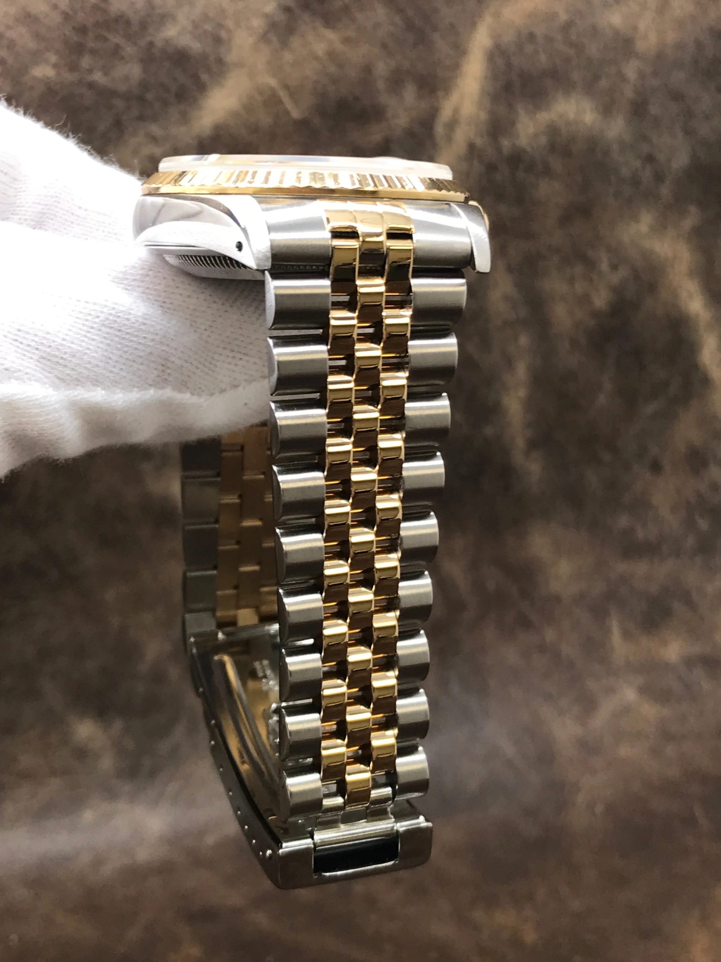 Rolex Datejust 36mm 16233 Champagne Dial Automatic Watch