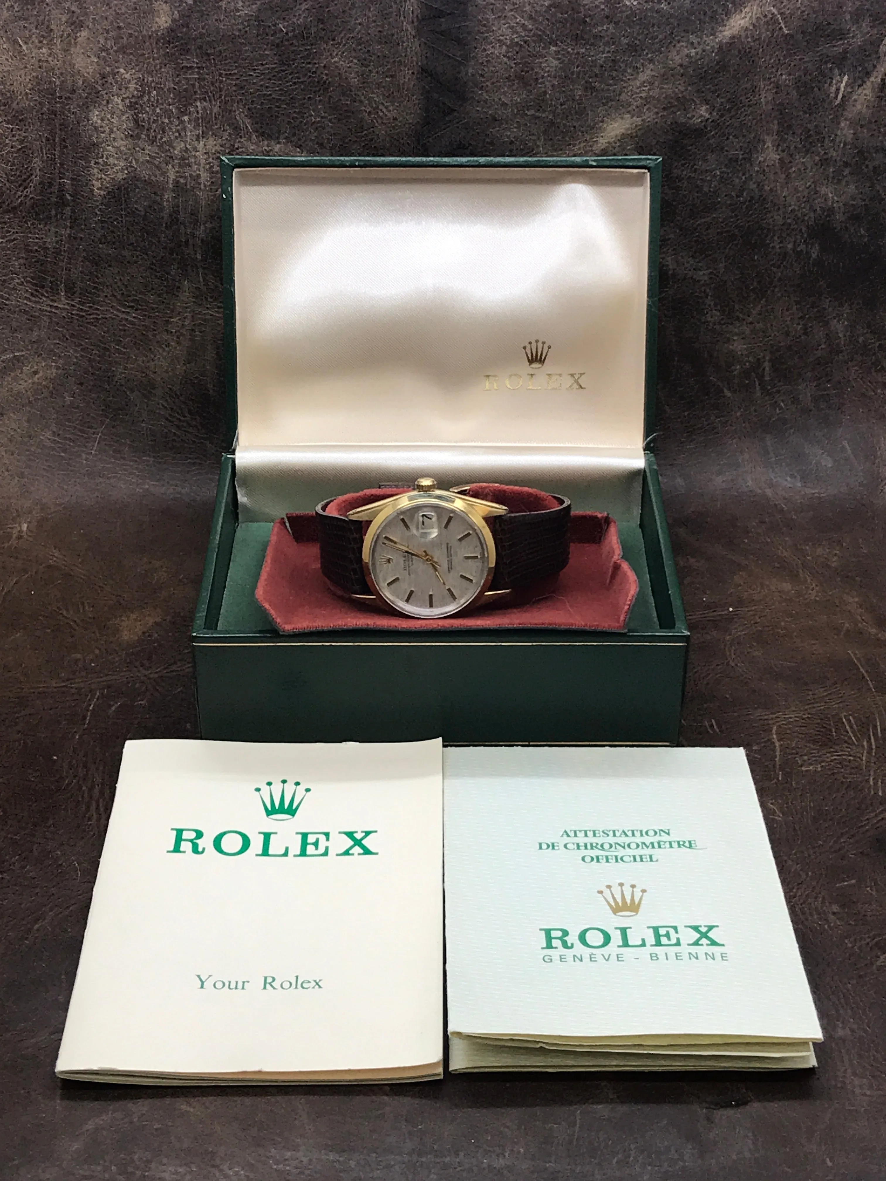 Rolex Oyster Perpetual Date 34mm 1550 Silver Mosaic Dial Automatic Men's Watch