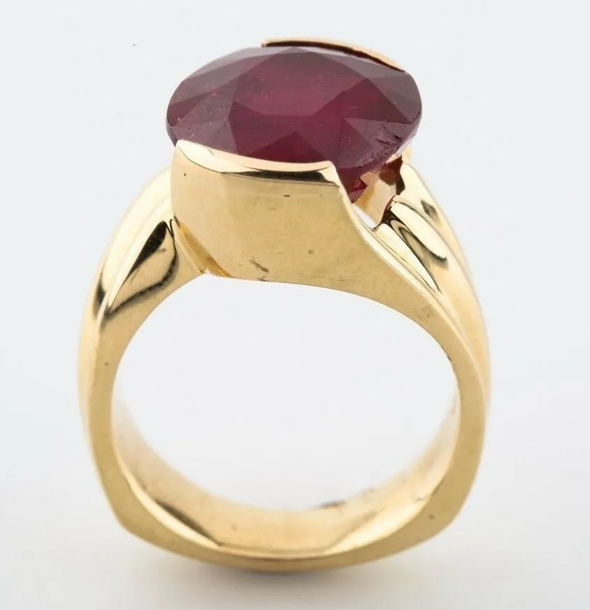 Ruby 9.92 carat Natural Oval Solitaire 14k Yellow Gold Fashion Ring Size 5.5
