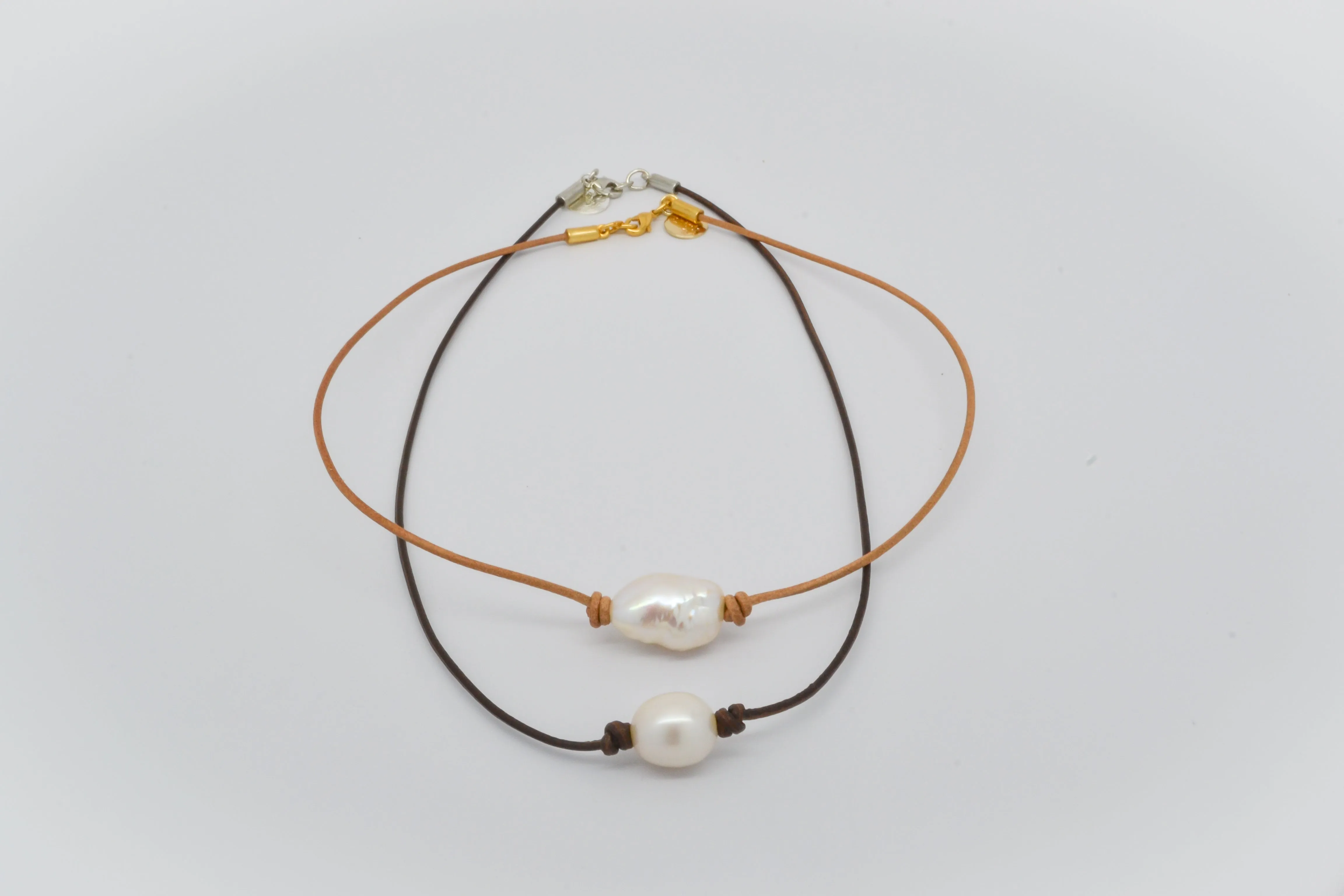 Single Pearl Choker
