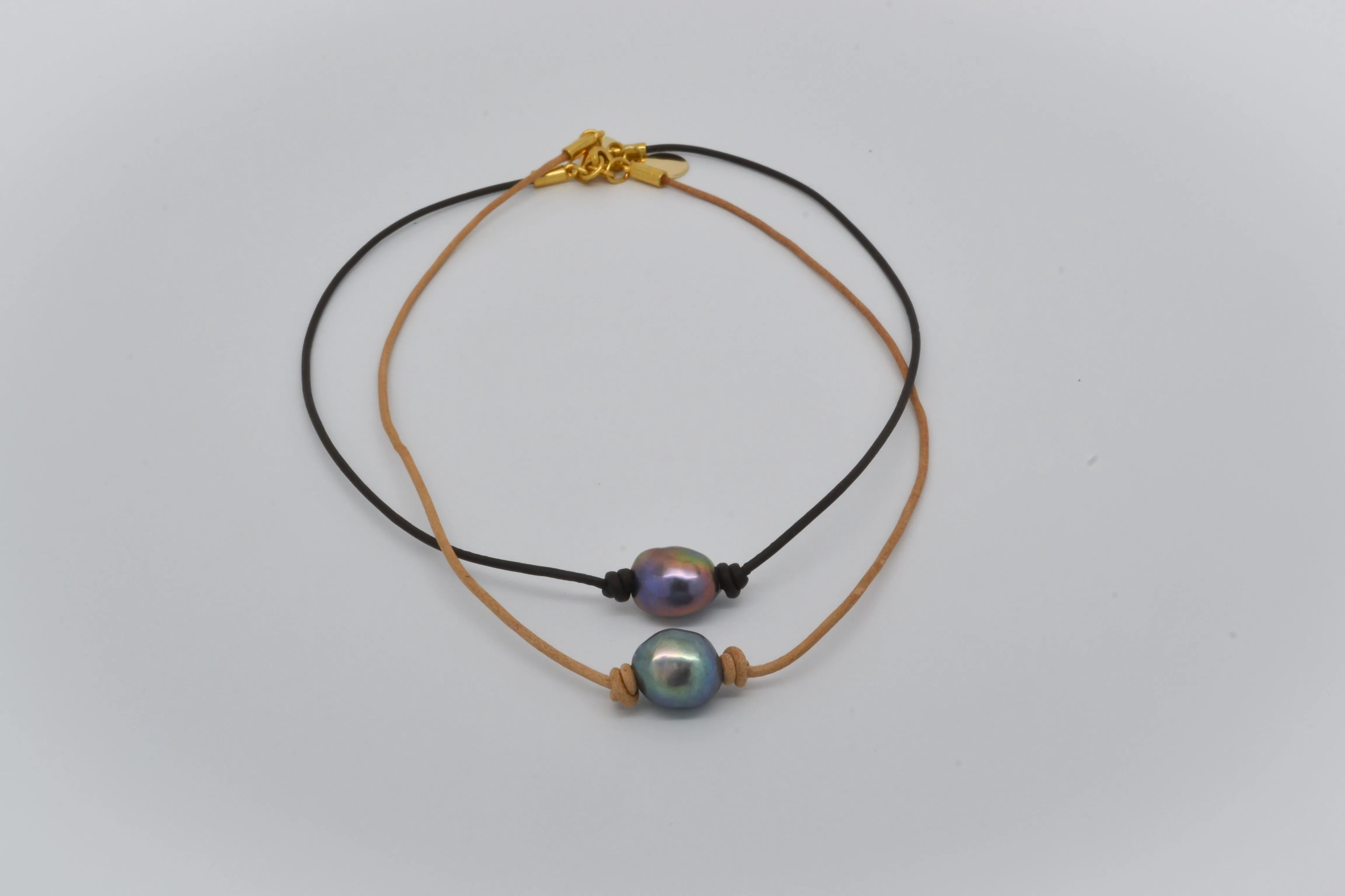 Single Pearl Choker