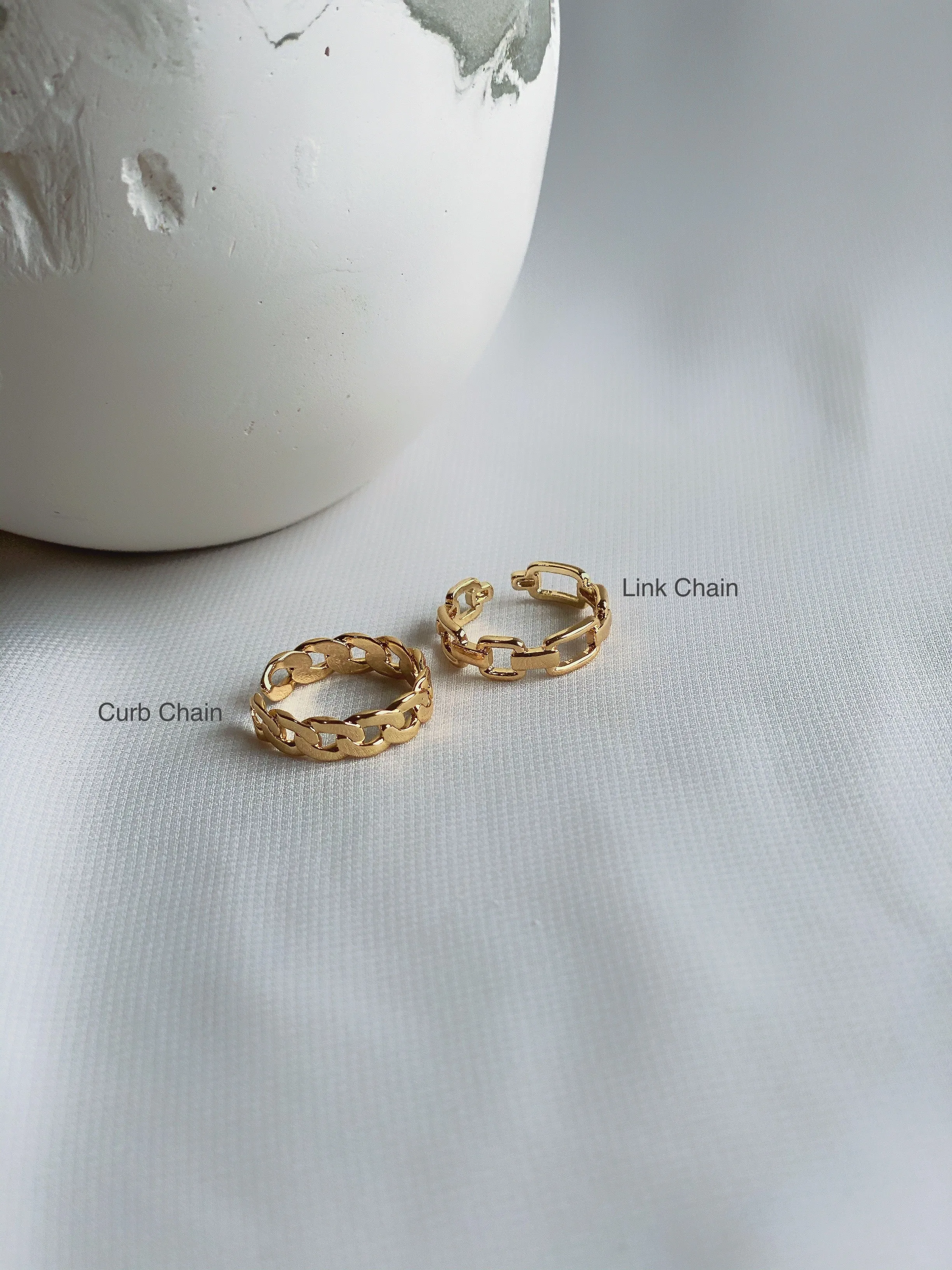 Statement Chain Rings