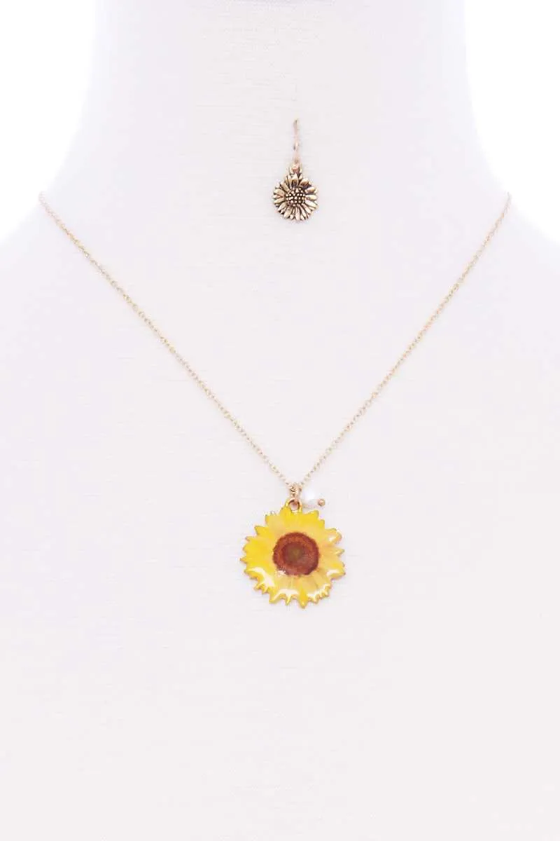 Sunflower Pendant Necklace