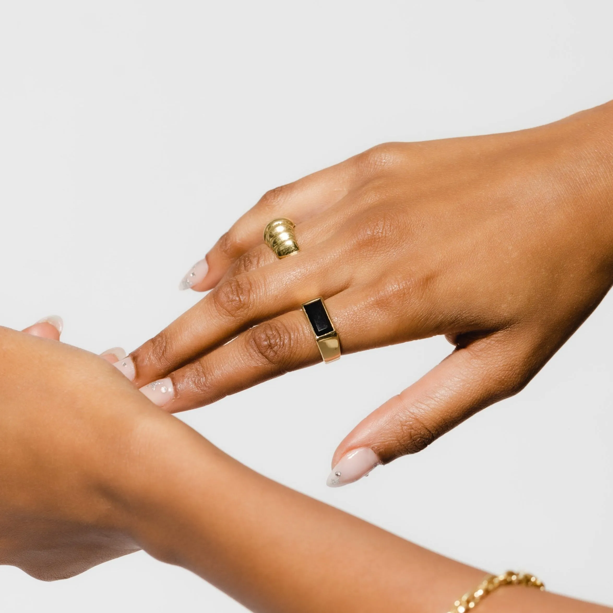 THE ONYX RECTANGLE RING
