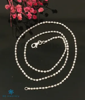 The Shimmer Silver Chain