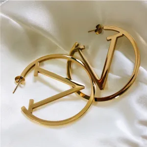 V  Hoops