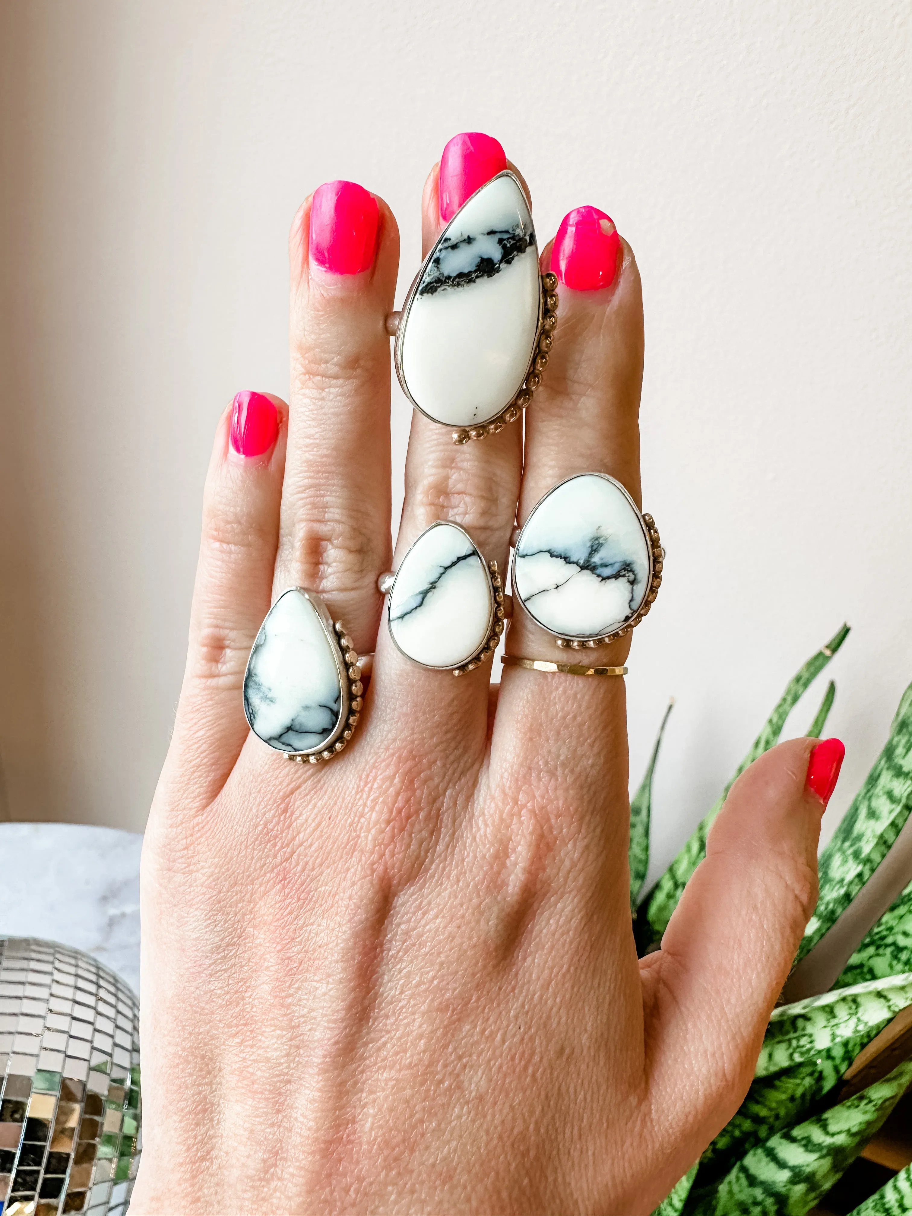 White Variscite Gold Bead Details Statement Ring size 6